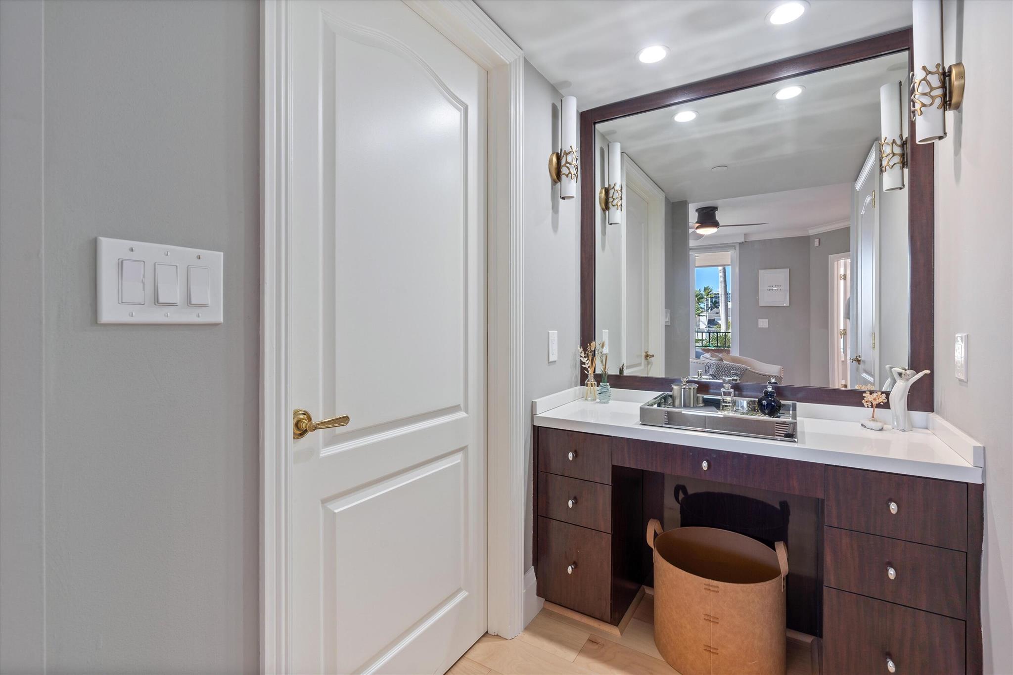 140 SE 5th Avenue 250