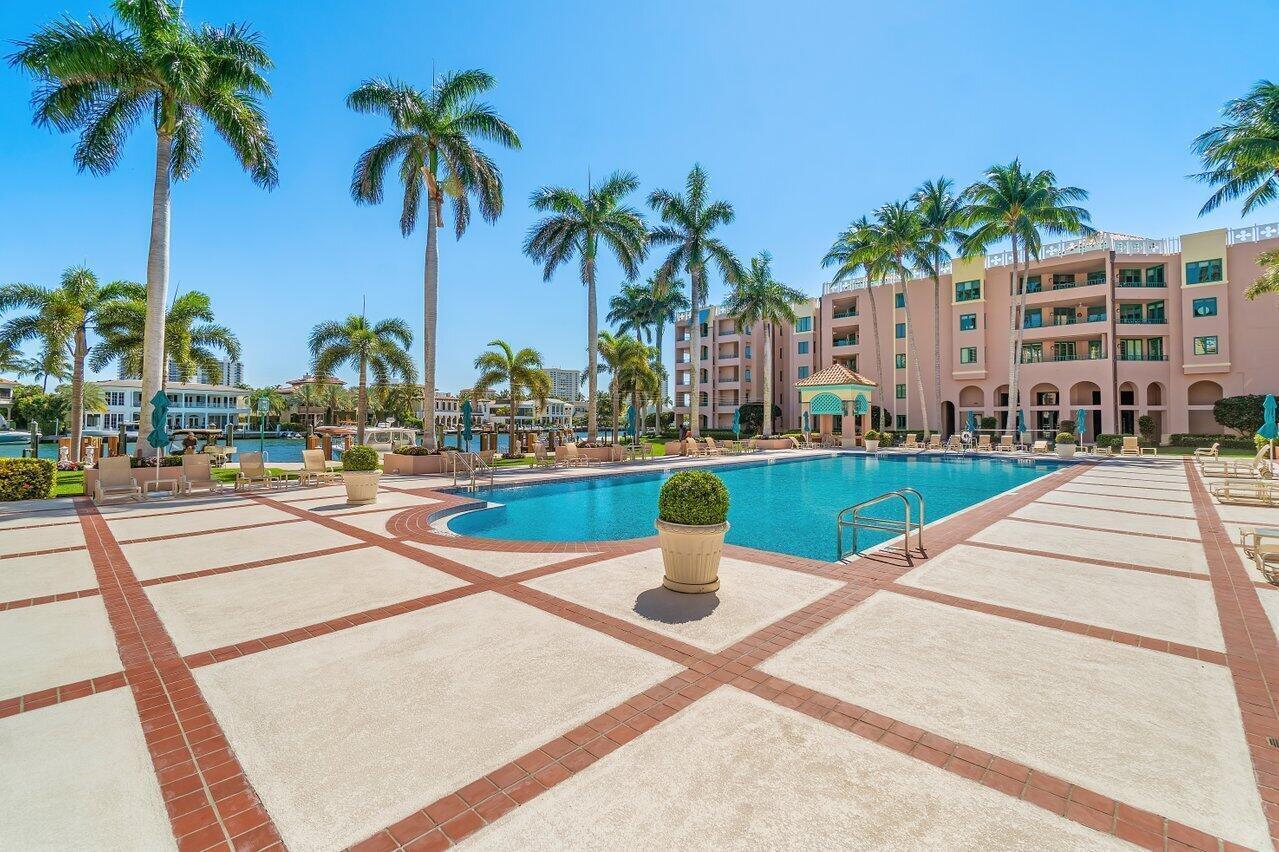 140 SE 5th Avenue 250