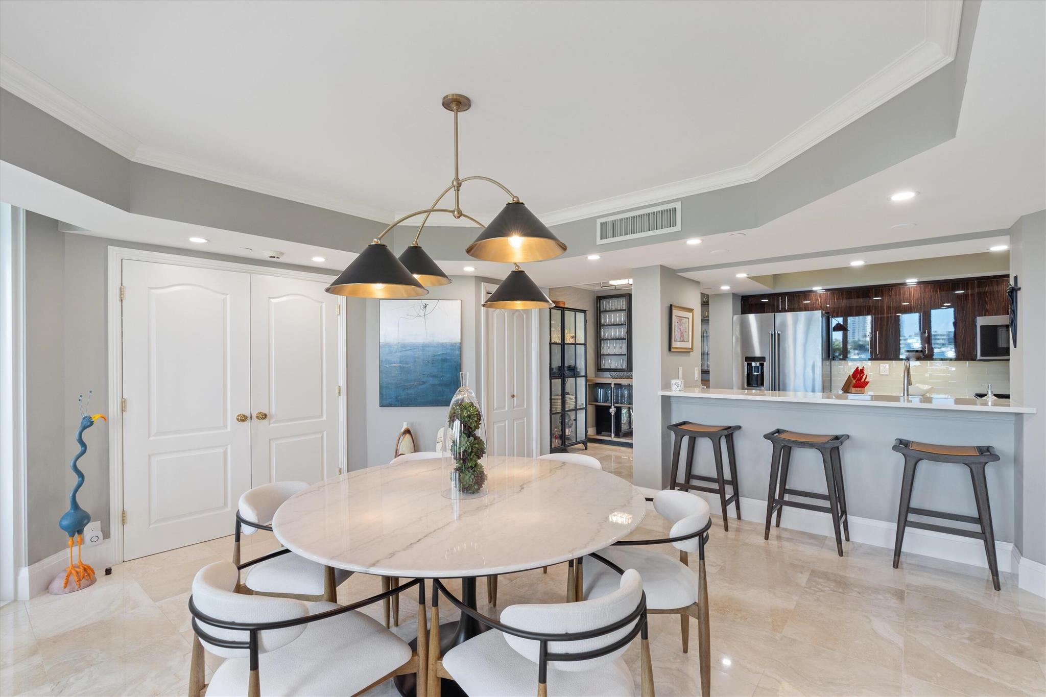 140 SE 5th Avenue 250