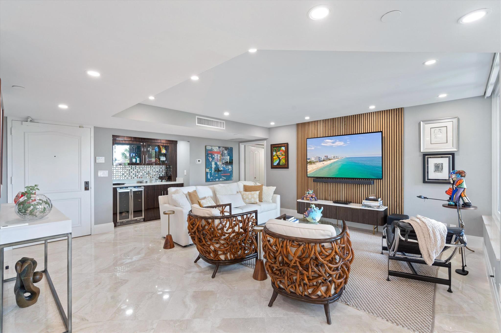 140 SE 5th Avenue 250