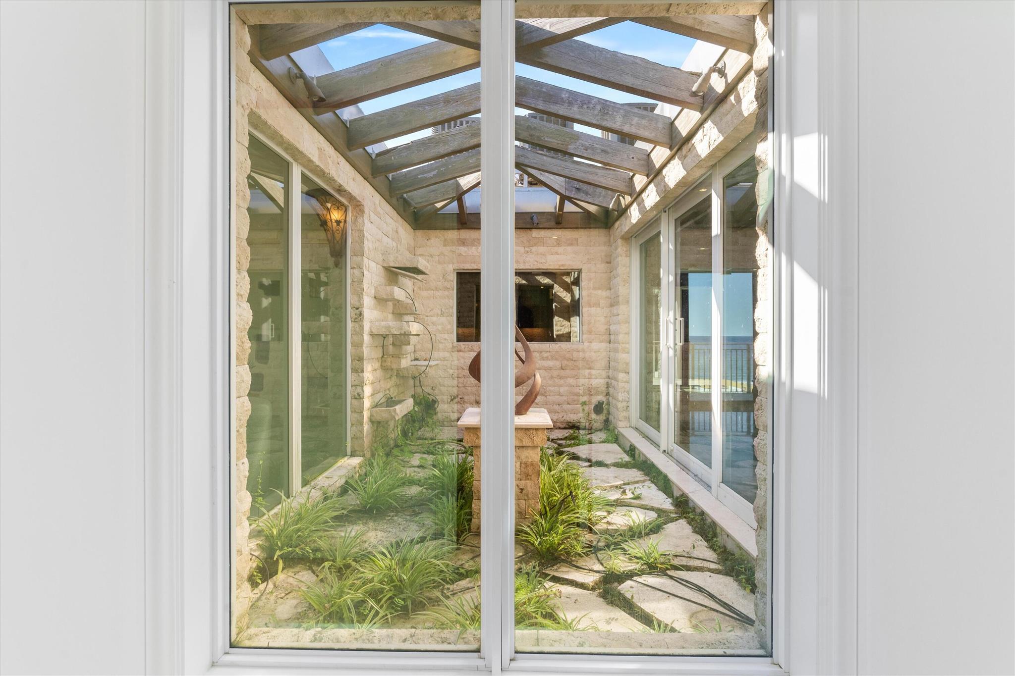 2155 S Ocean Boulevard 10