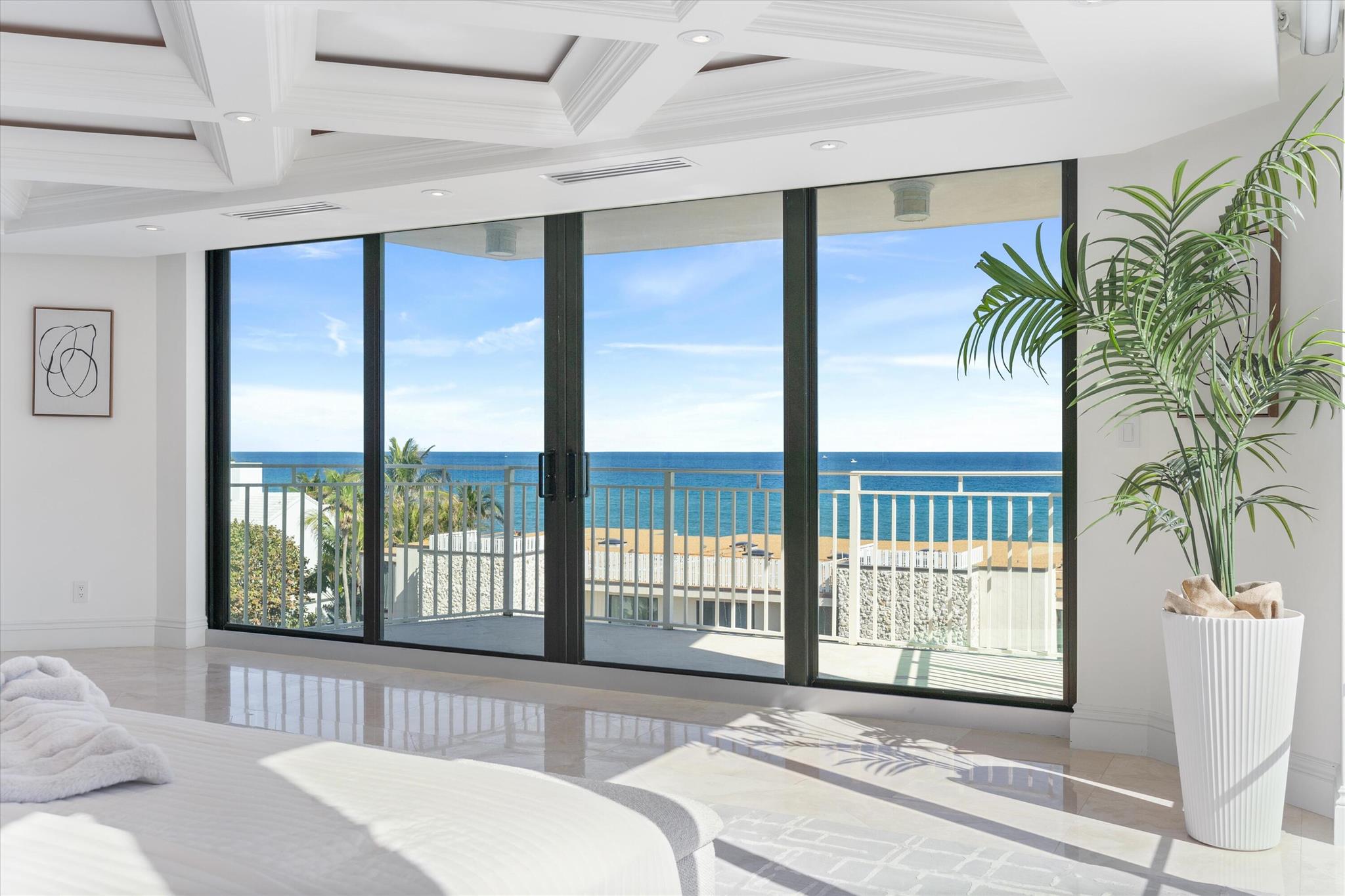 2155 S Ocean Boulevard 10