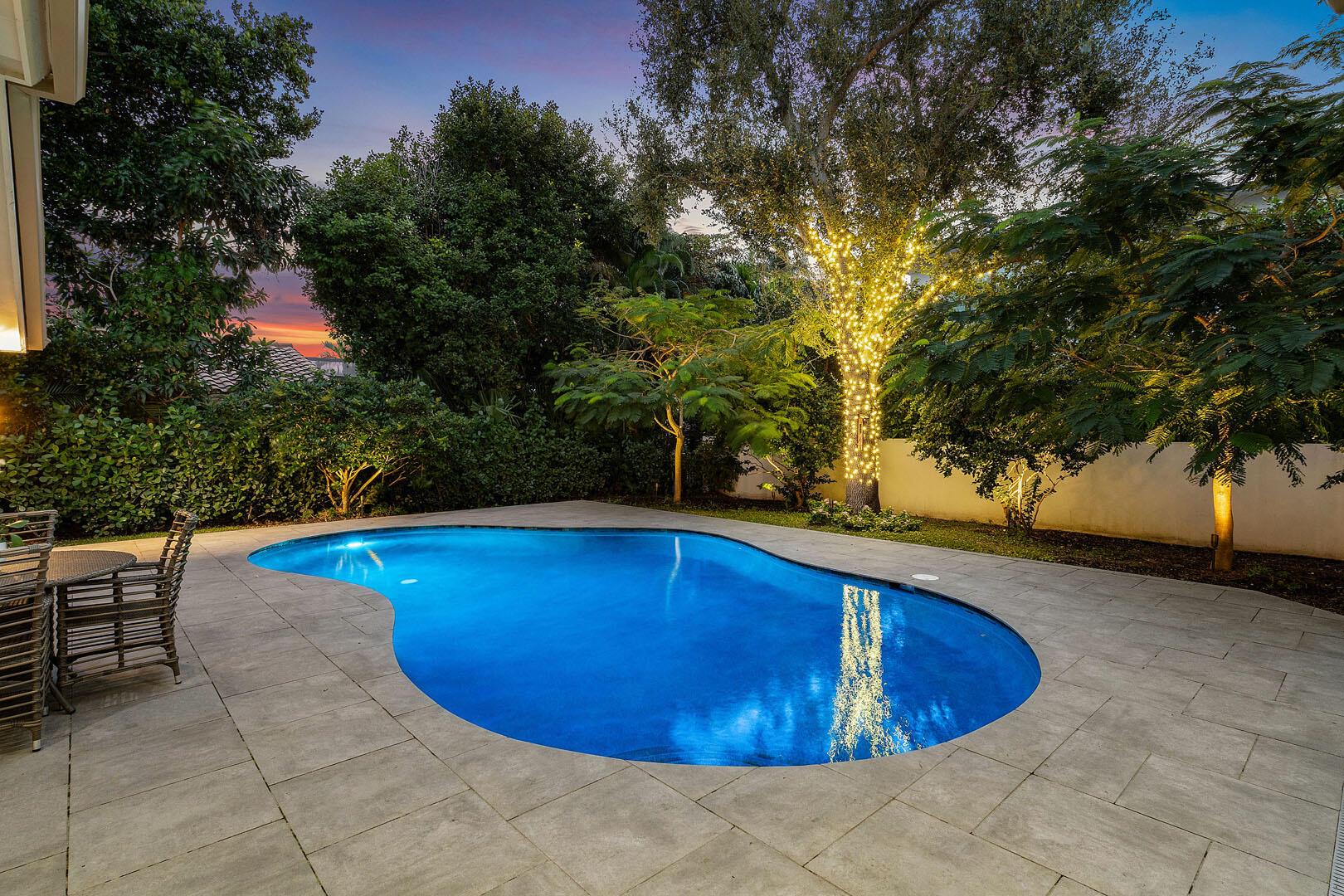 2249 W Silver Palm Road