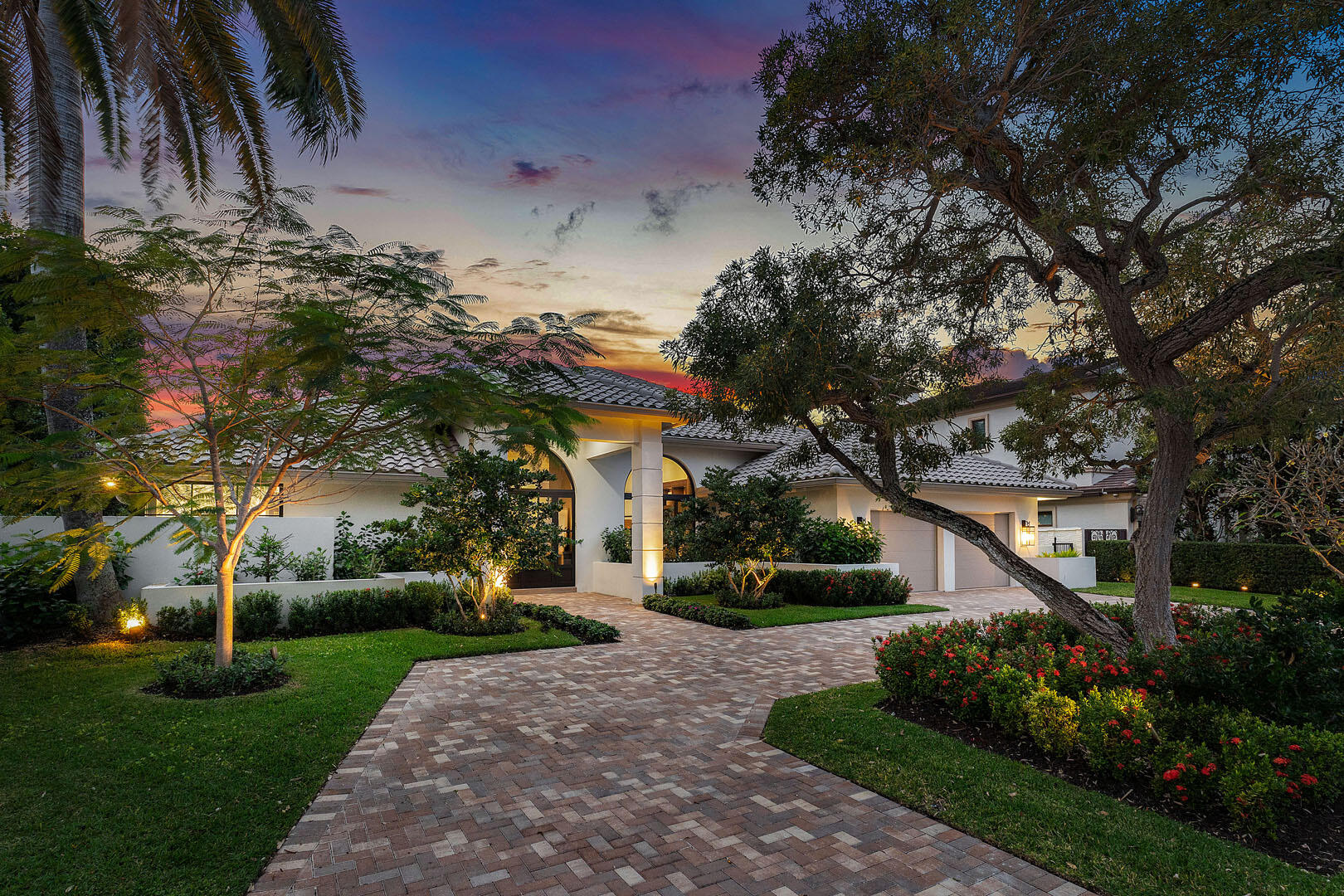 2249 W Silver Palm Road