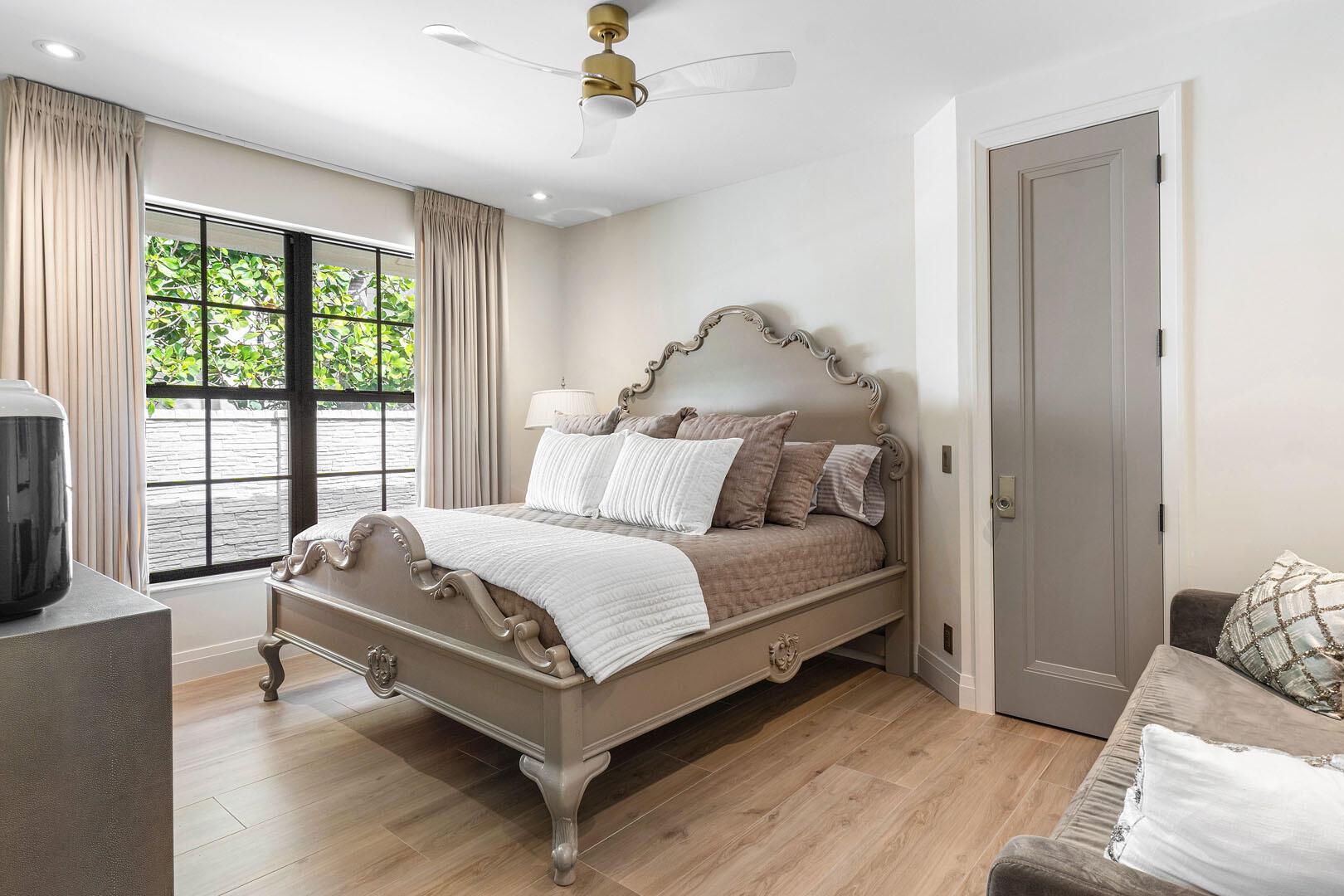 2249 W Silver Palm Road