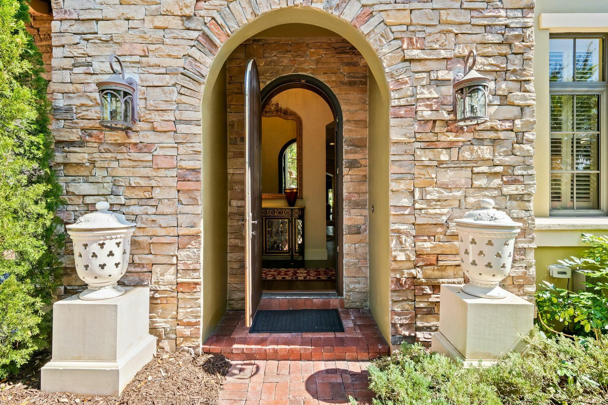 7380 Wisteria Av Avenue