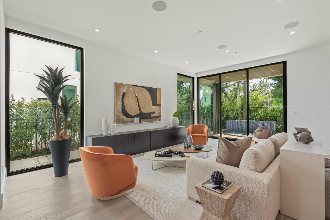 1068 Del Harbour Drive