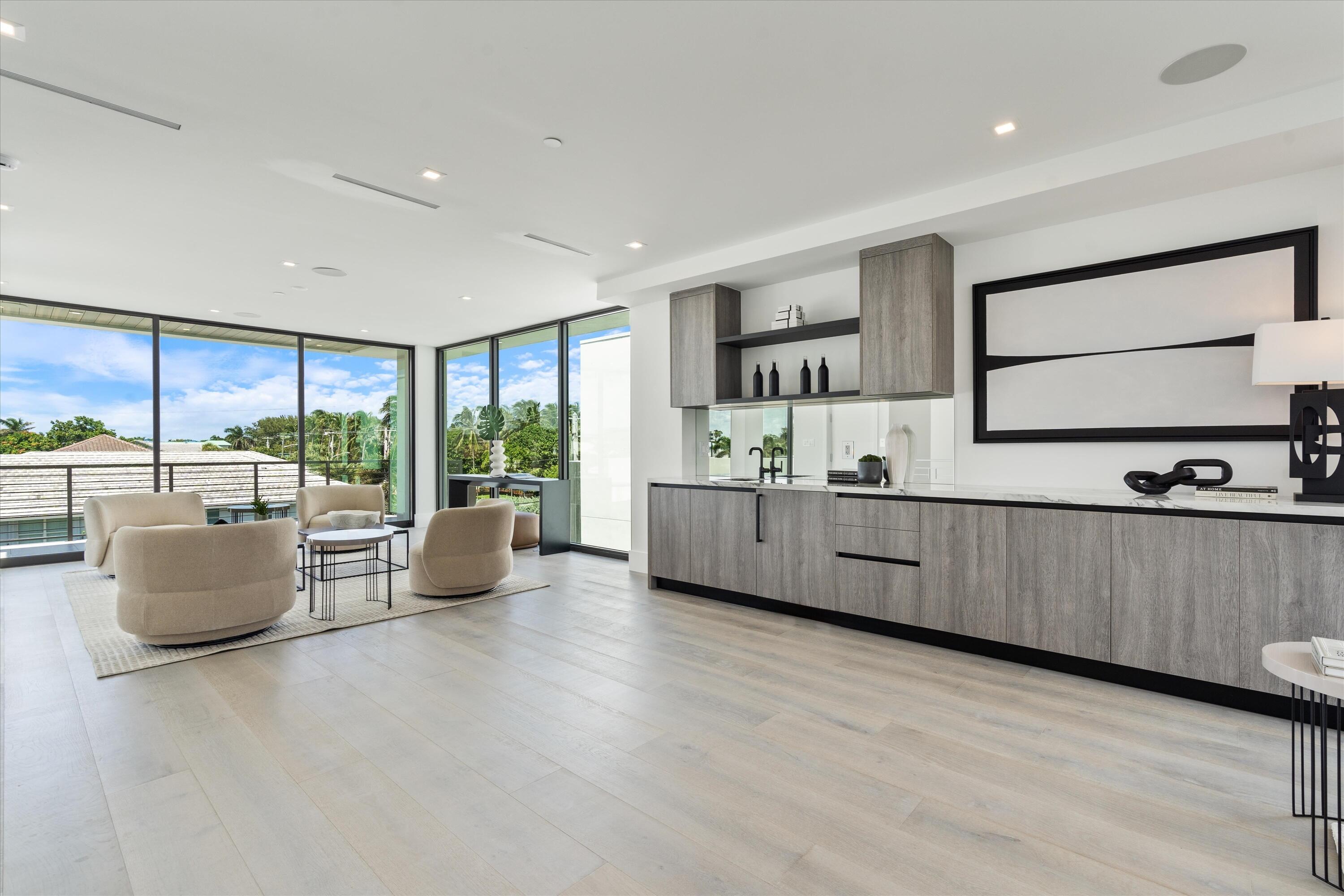 1068 Del Harbour Drive