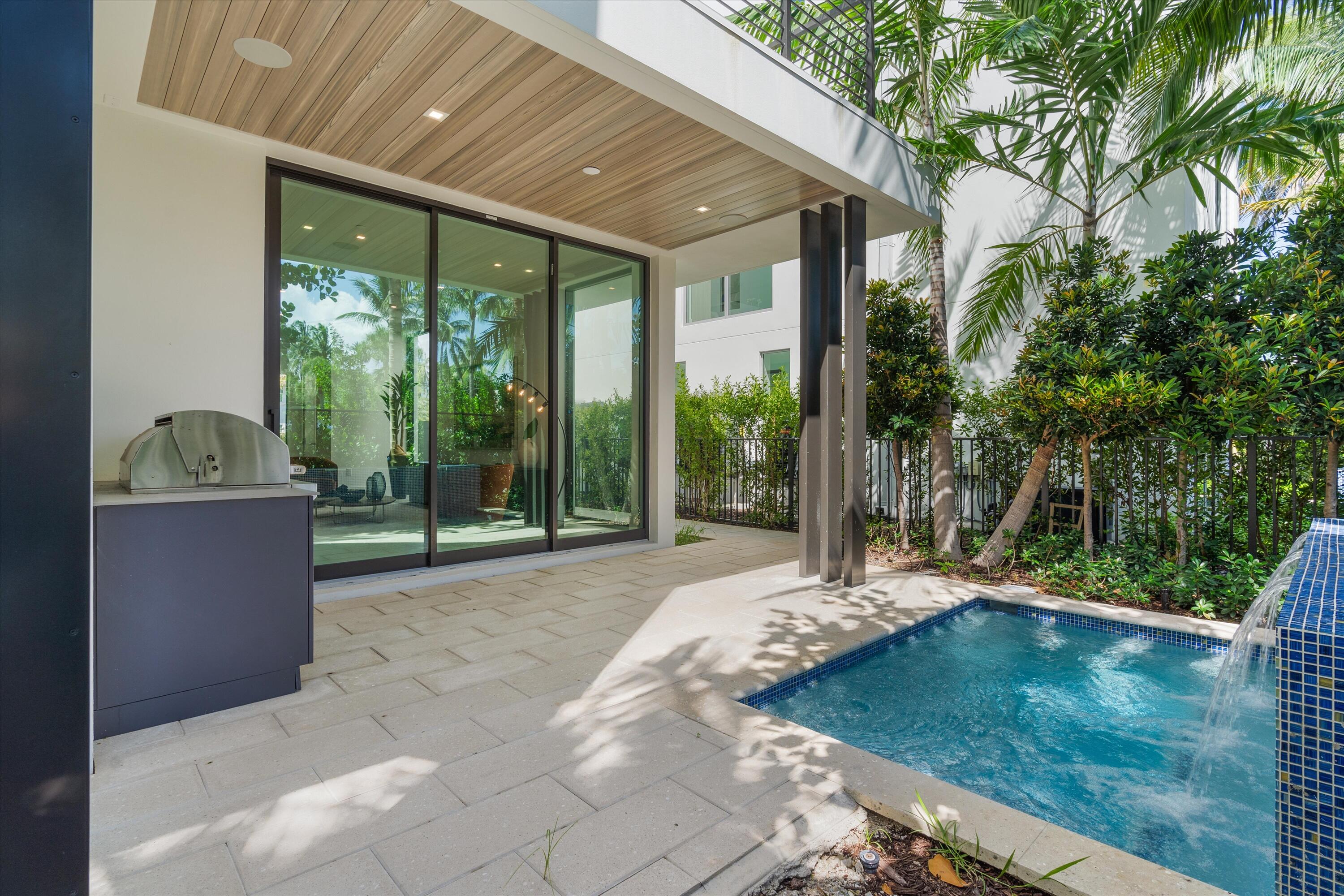 1068 Del Harbour Drive