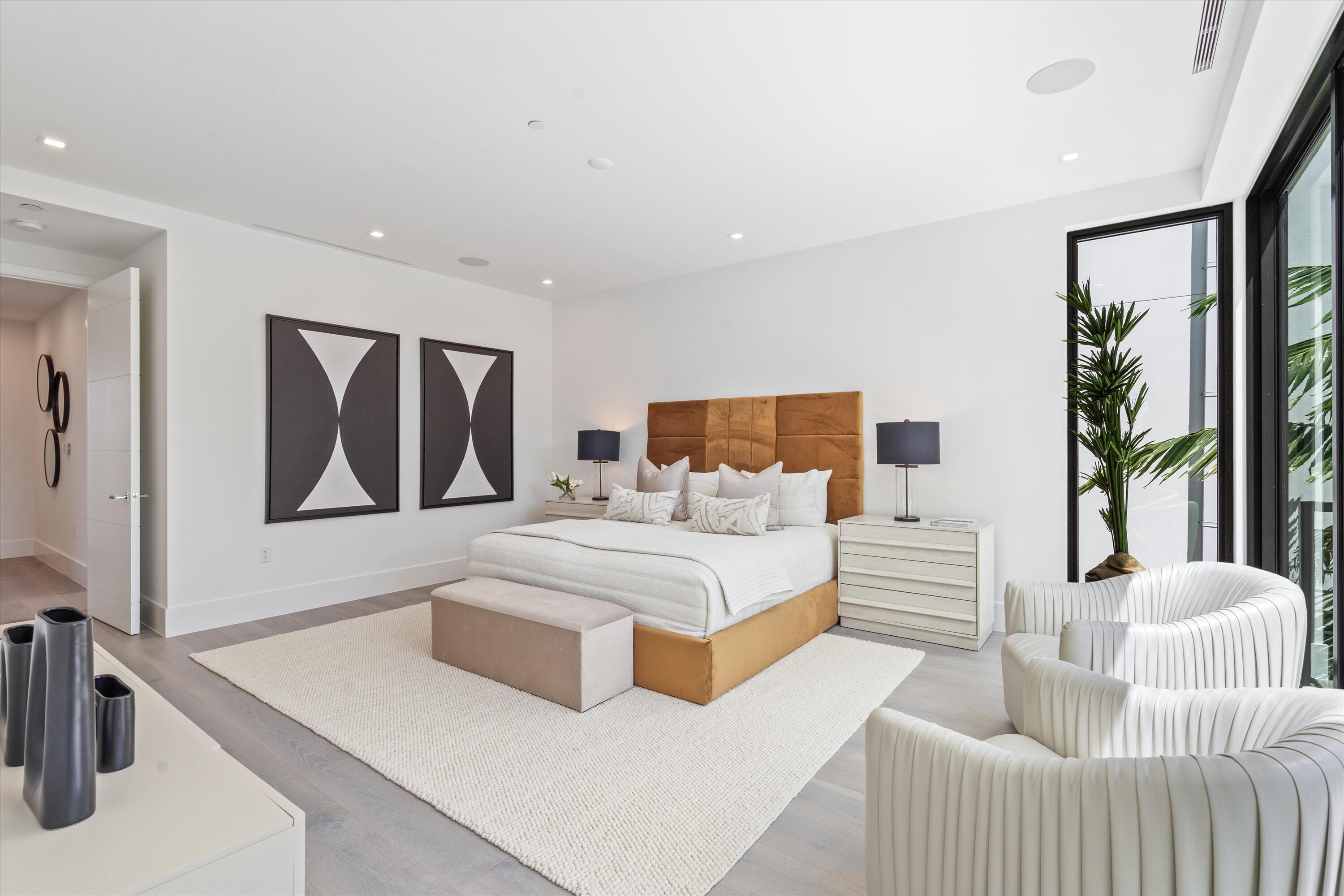 1068 Del Harbour Drive