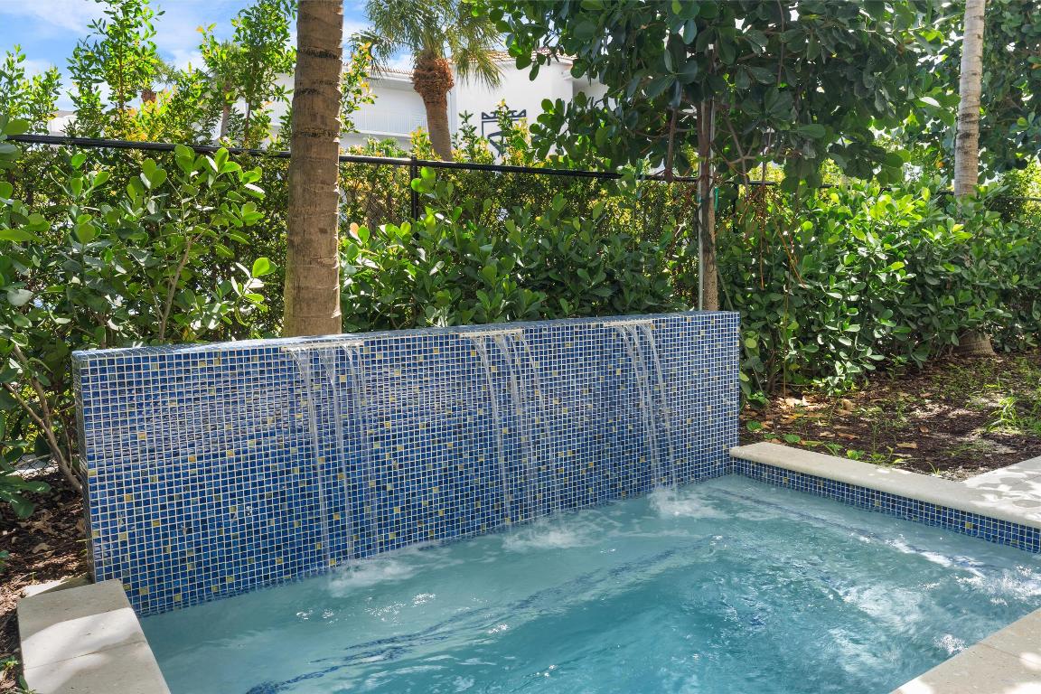 1068 Del Harbour Drive