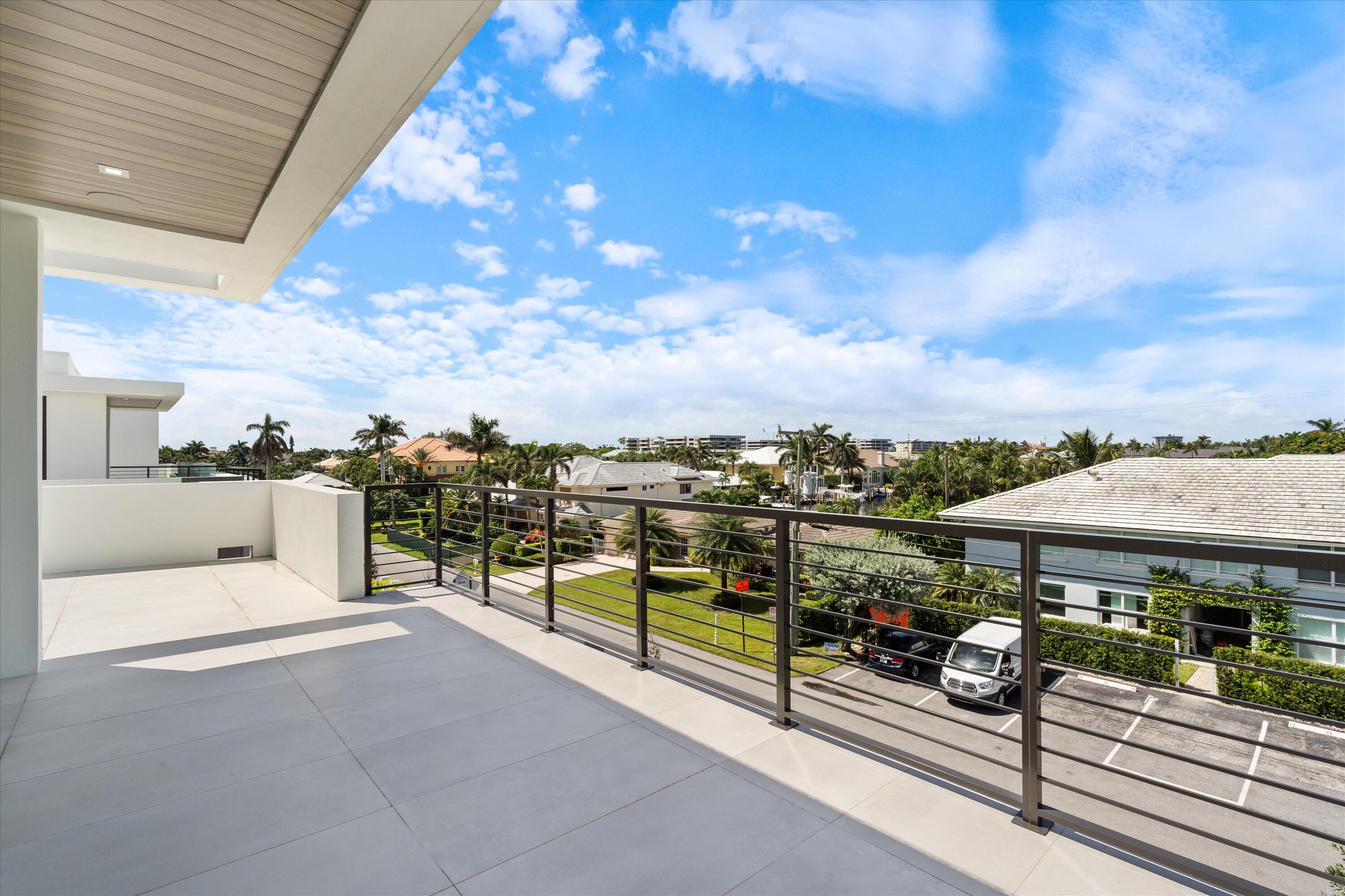 1068 Del Harbour Drive