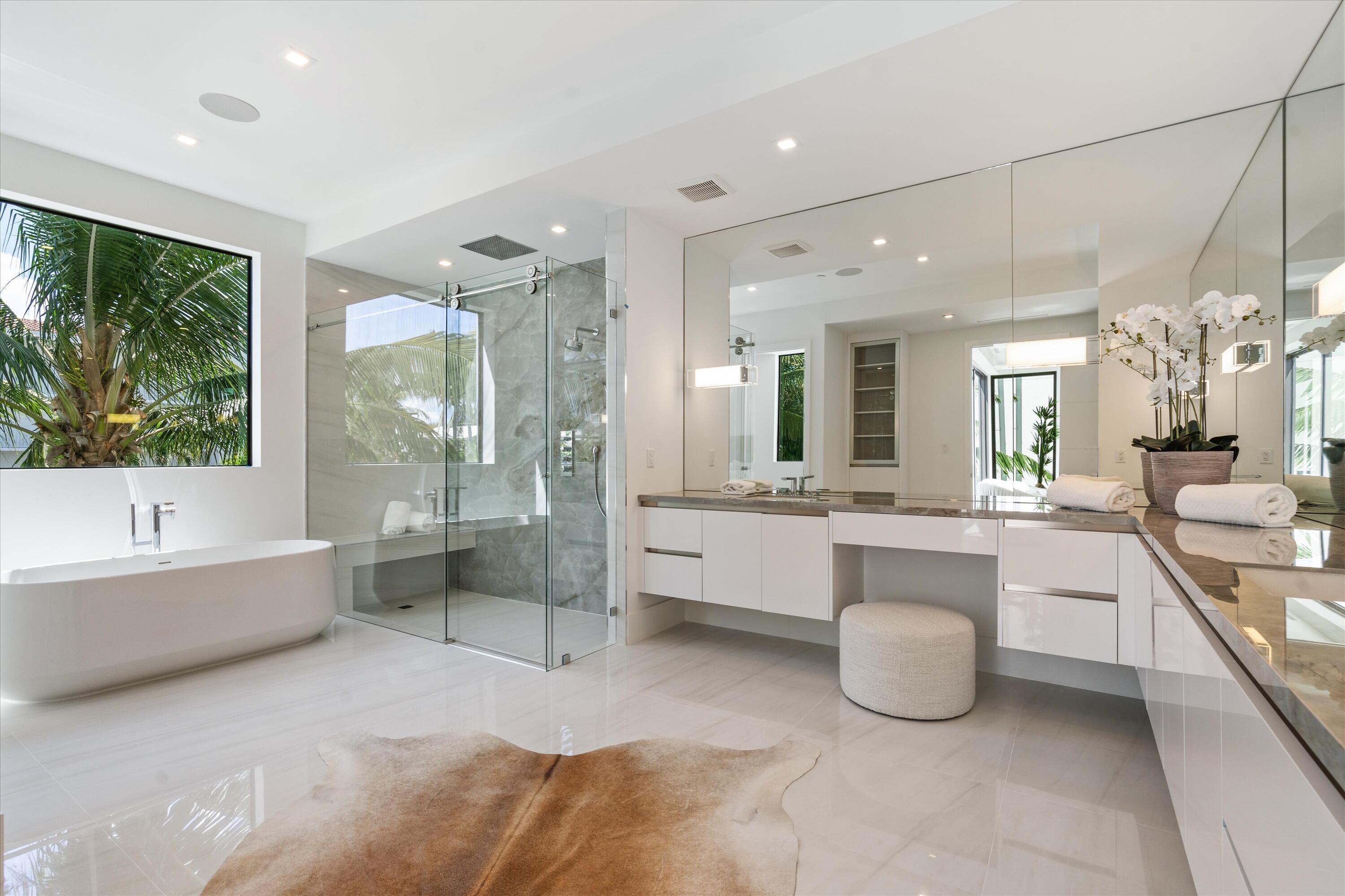 1068 Del Harbour Drive