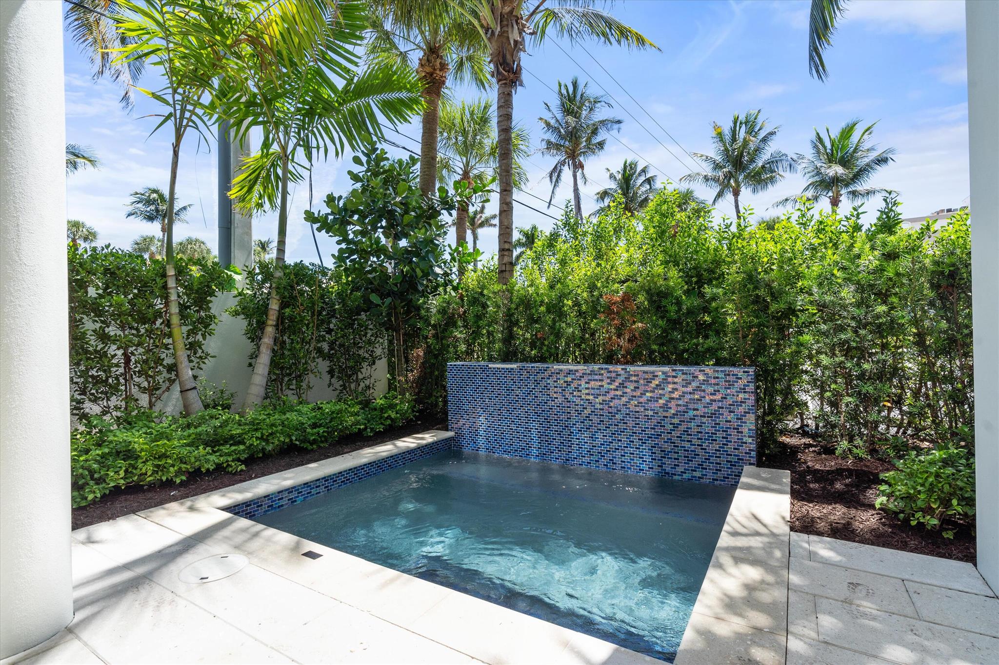 1070 Del Harbour Drive