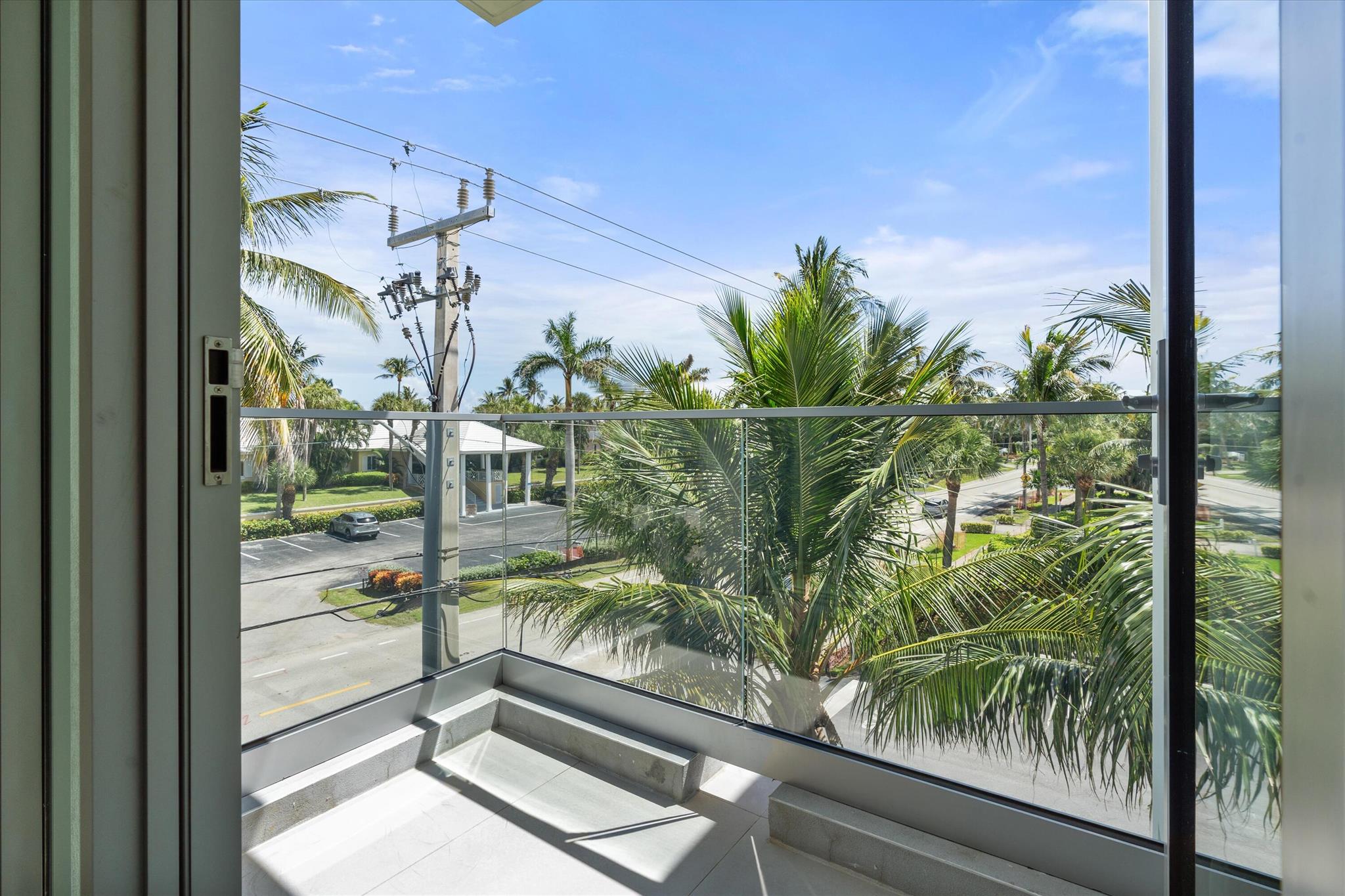 1070 Del Harbour Drive