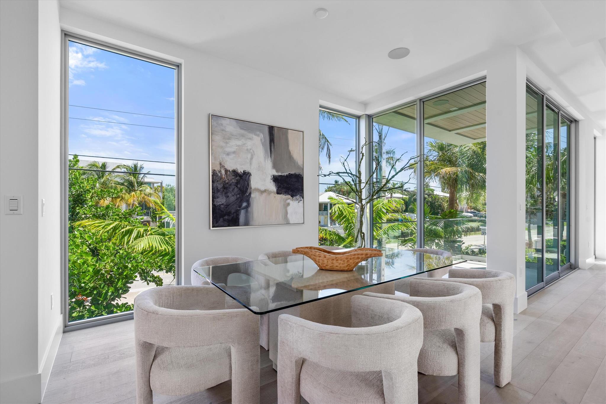1070 Del Harbour Drive