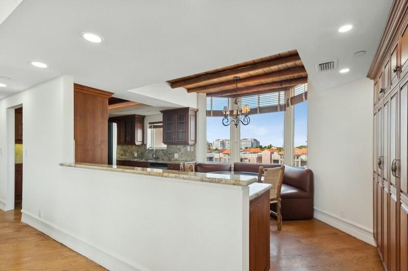 300 SE 5th Avenue 6010