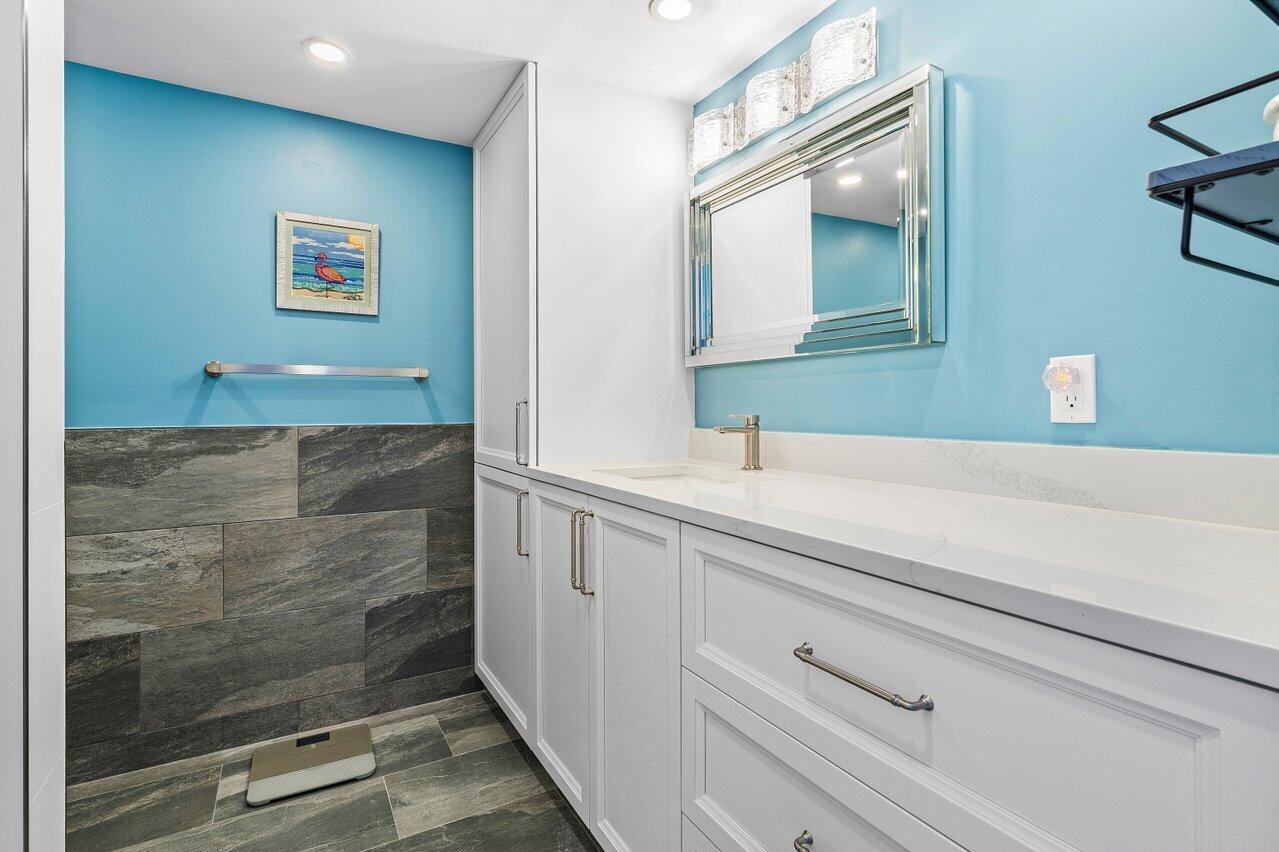 2800 S Ocean Boulevard 22m