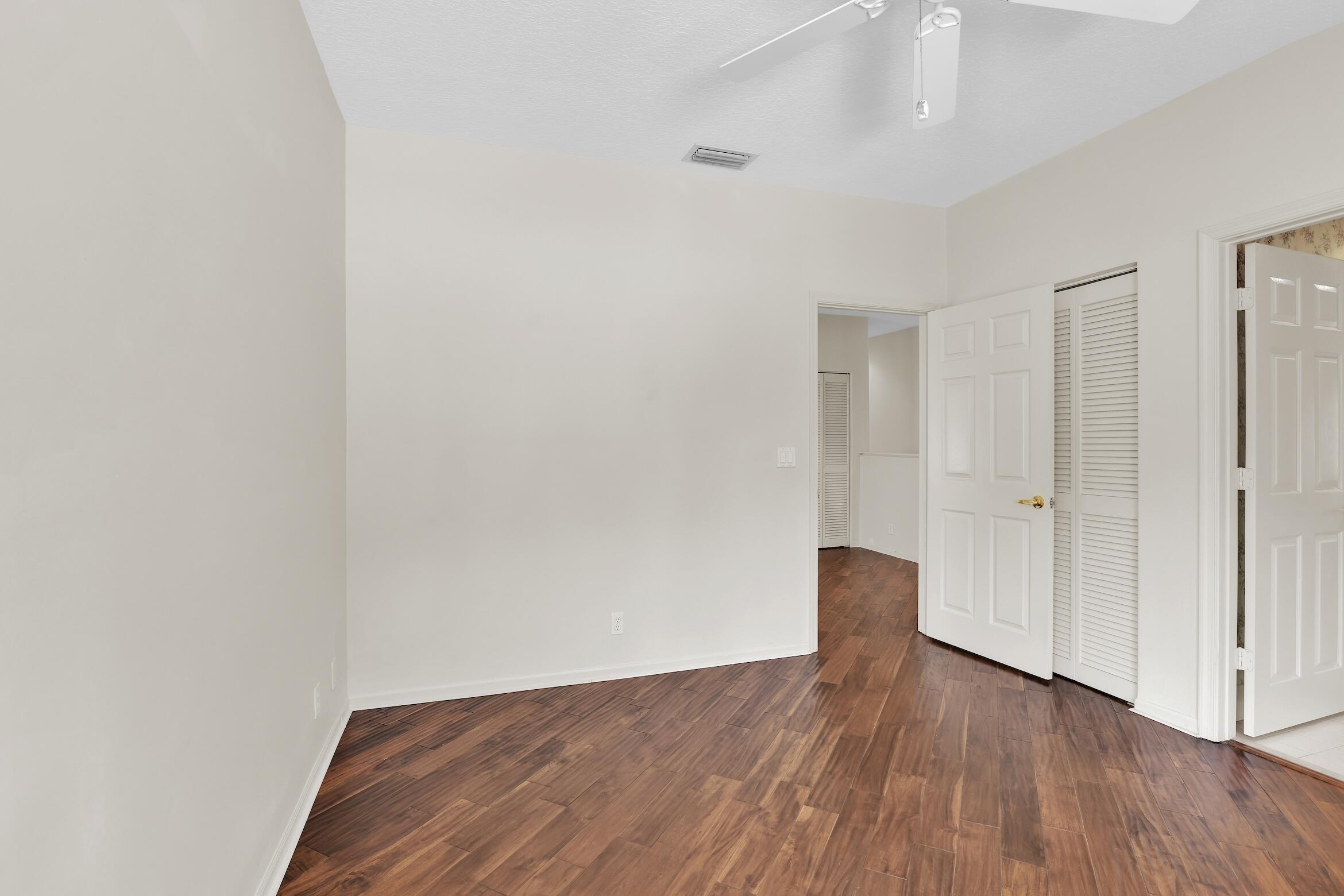 4132 NW 55th Place