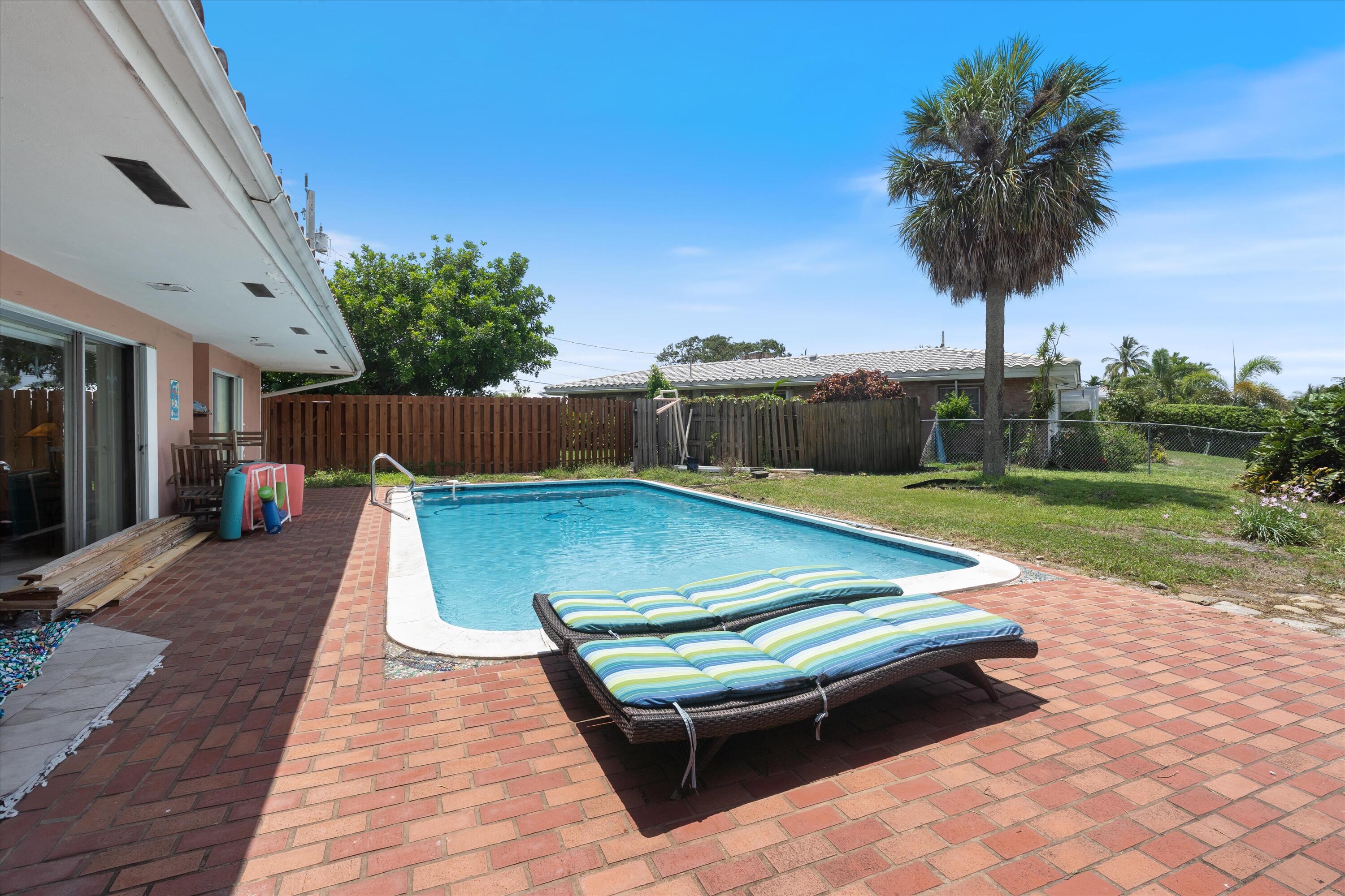1250 SE 10th Street