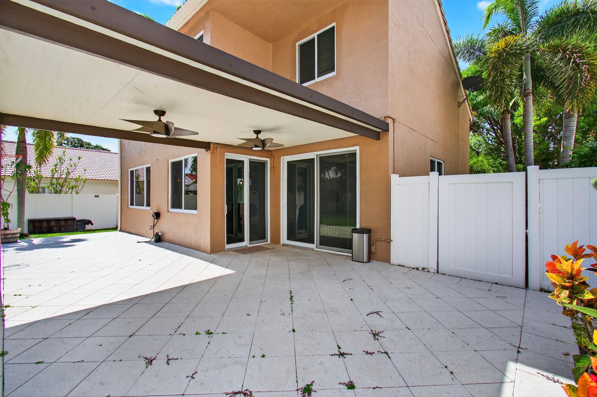 4551 NW 7th Street