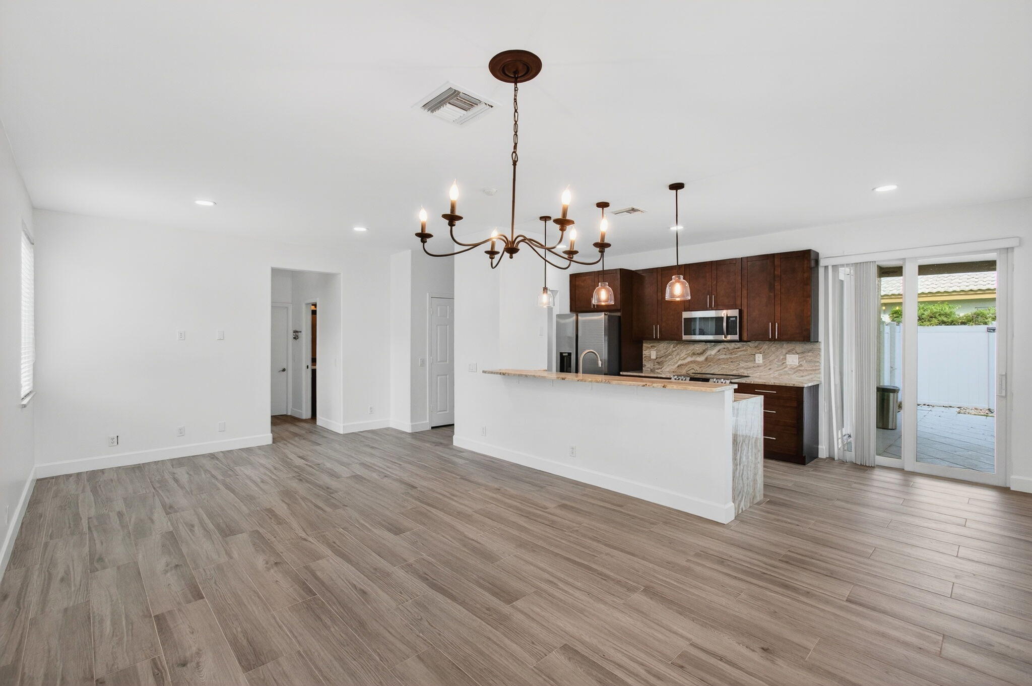 4551 NW 7th Street