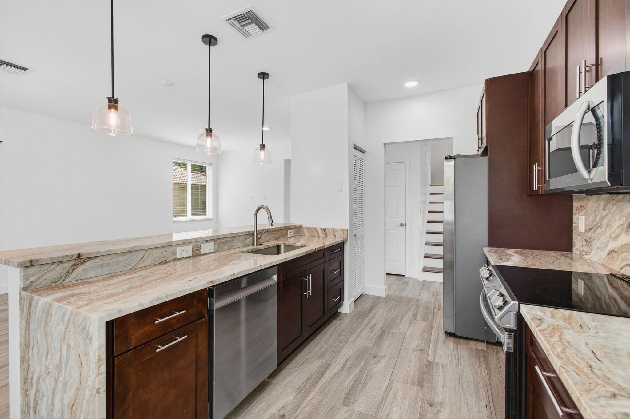 4551 NW 7th Street