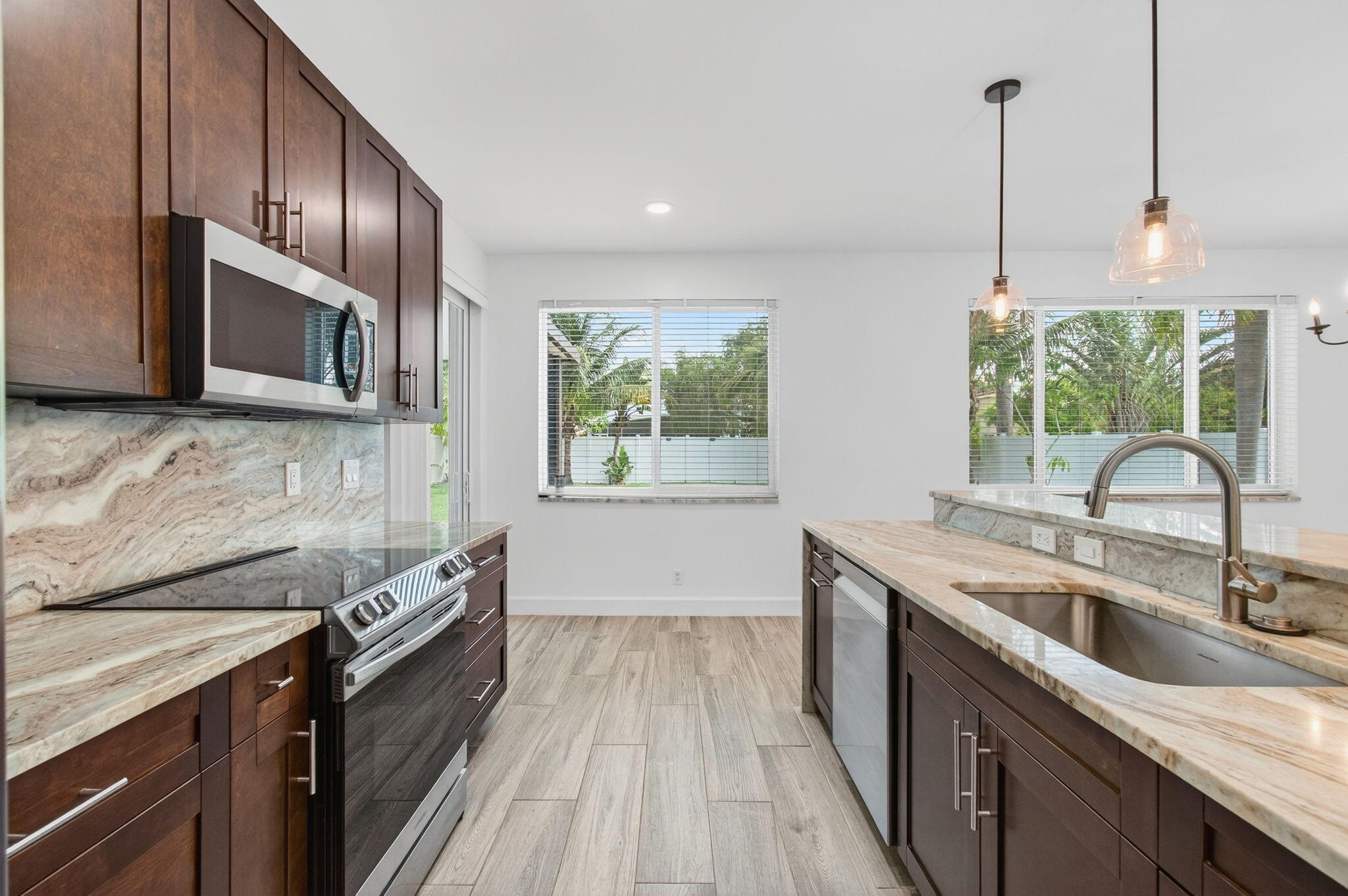4551 NW 7th Street