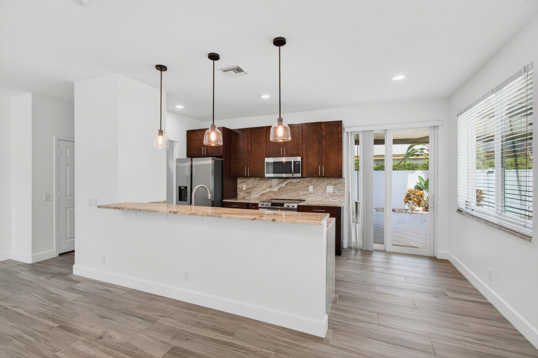 4551 NW 7th Street