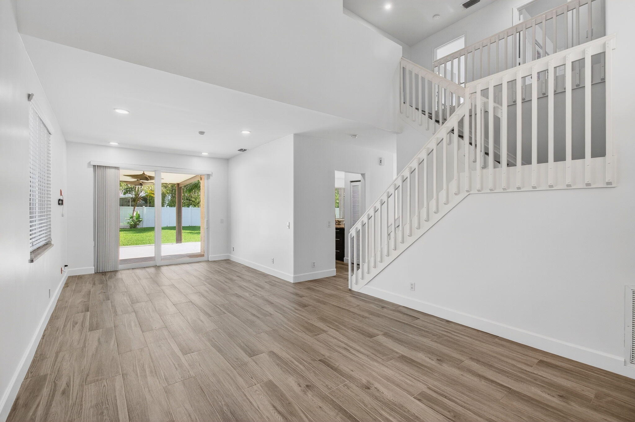 4551 NW 7th Street