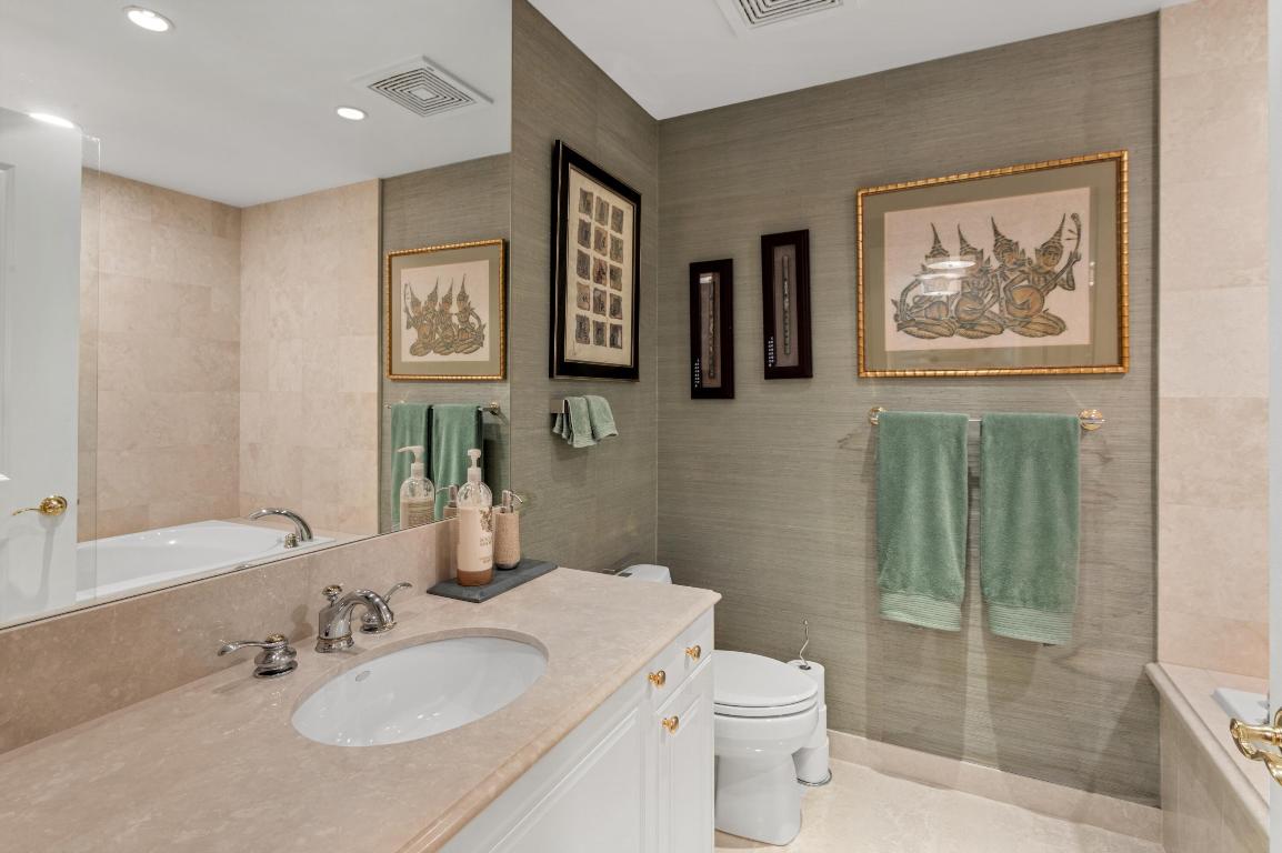 1063 Hillsboro Mile 606, Hillsboro Beach Unit: 606