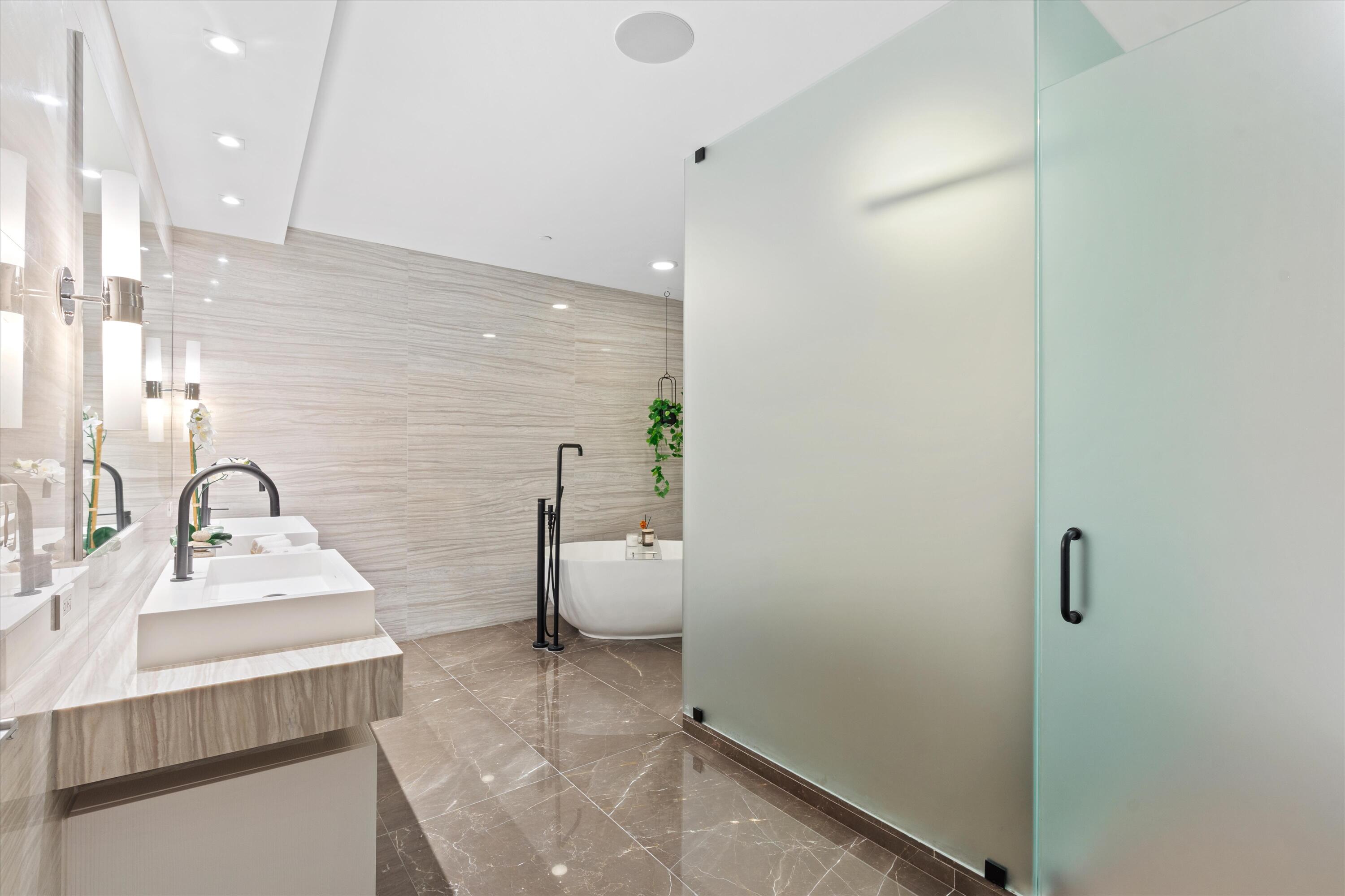 2200 N Ocean Boulevard N201