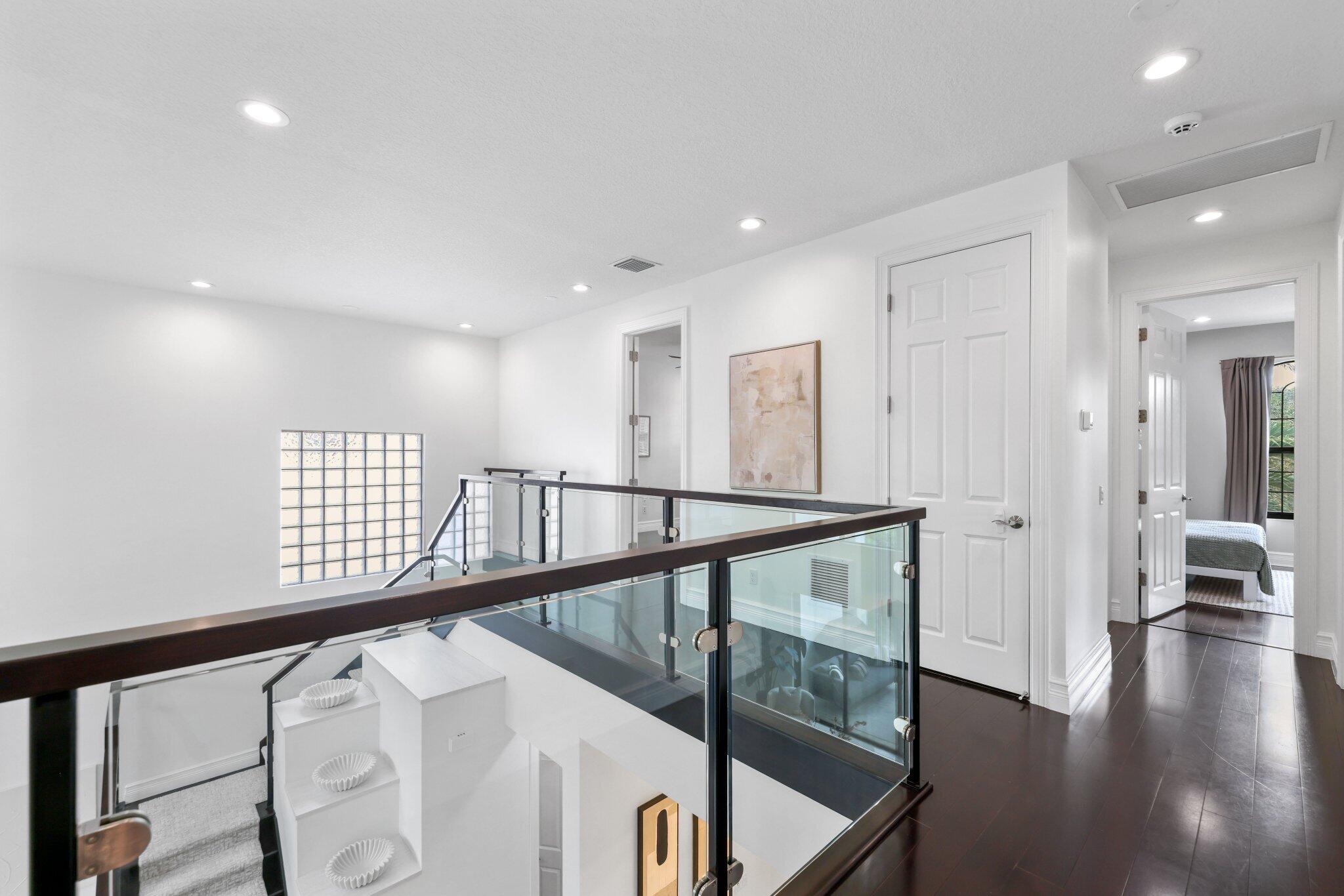 16902 Bridge Crossing Circle