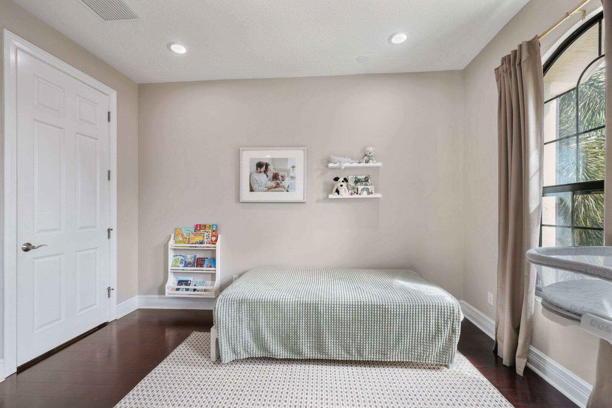 16902 Bridge Crossing Circle
