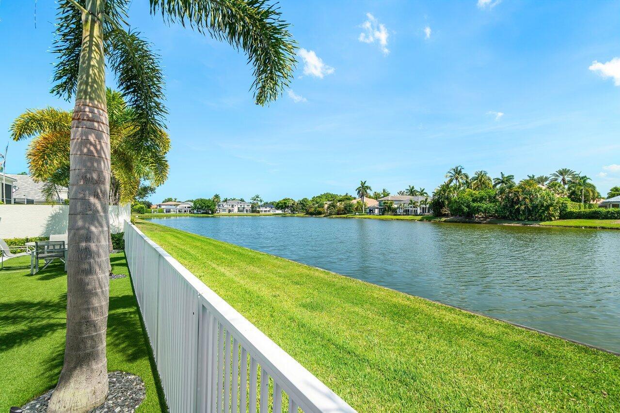 3506 NW Clubside Circle