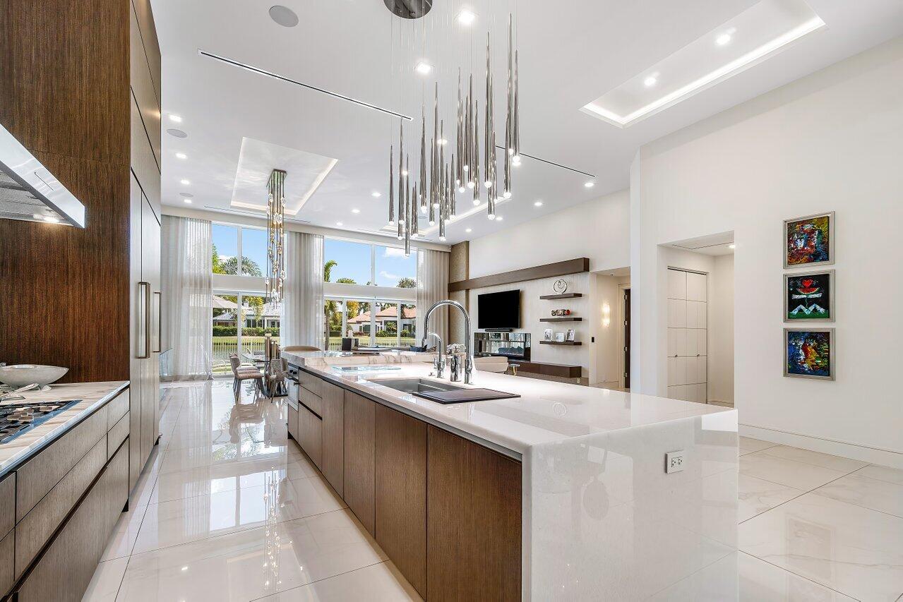 3506 NW Clubside Circle