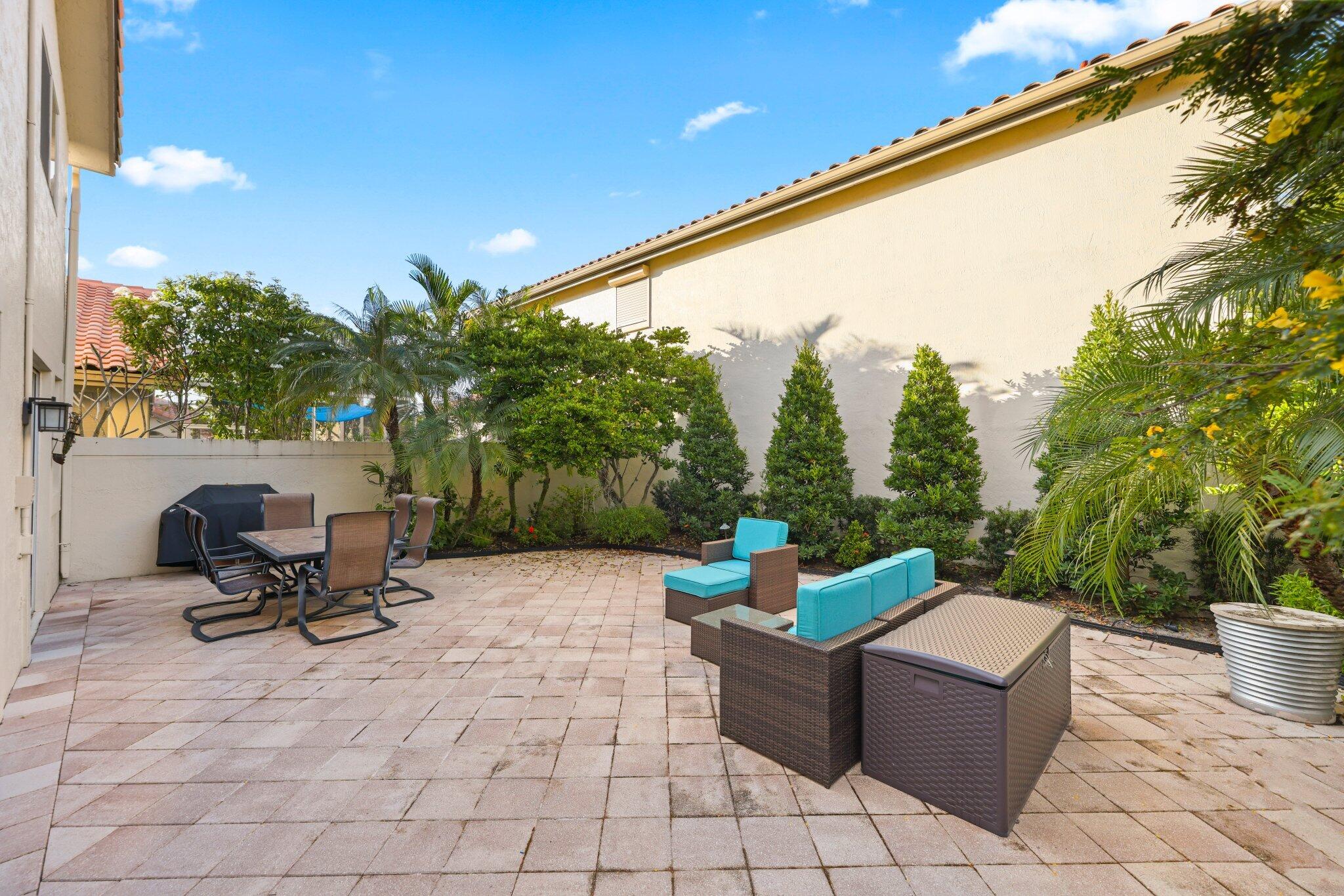 2595 NW 53rd Street