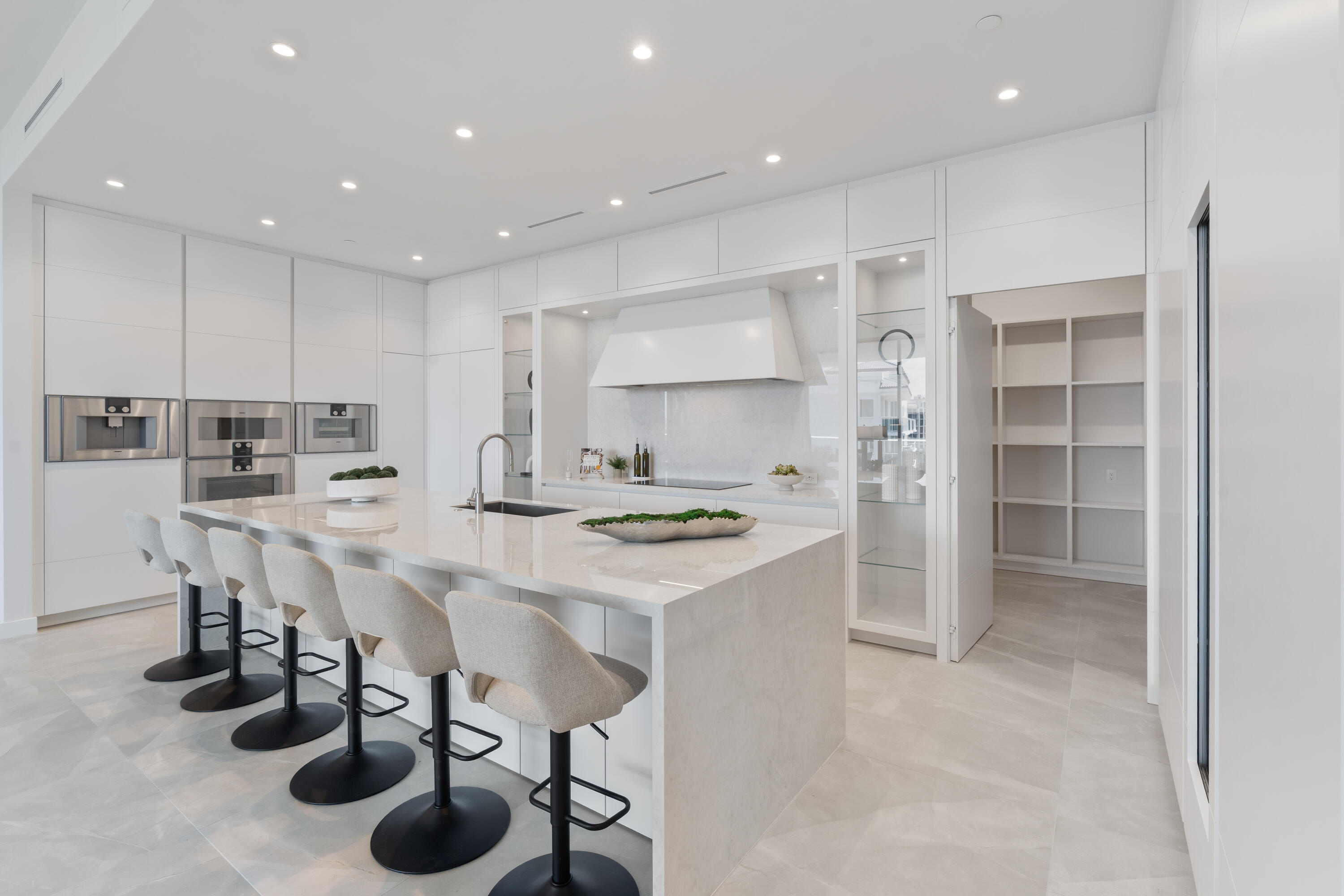 220 SE Mizner Boulevard Ph920