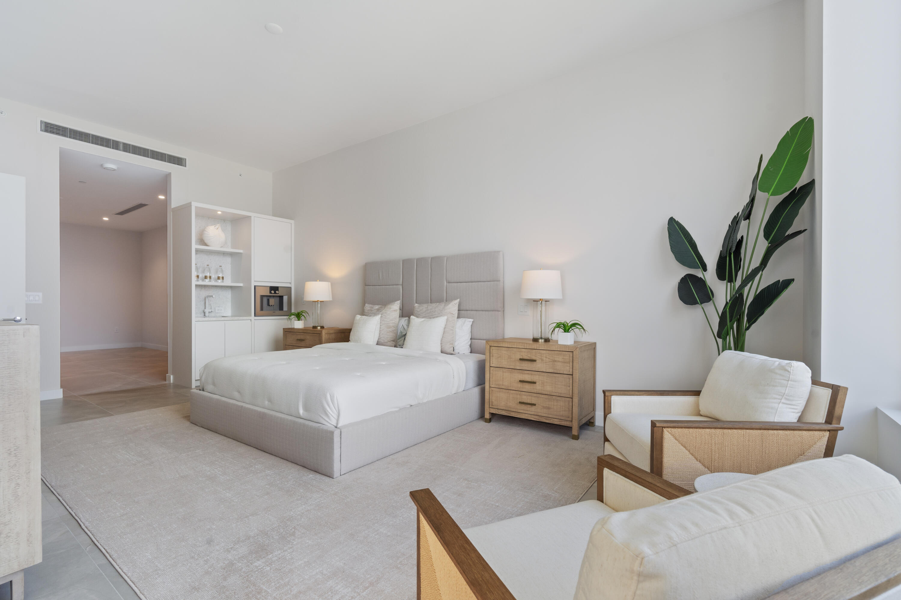 220 SE Mizner Boulevard Ph920