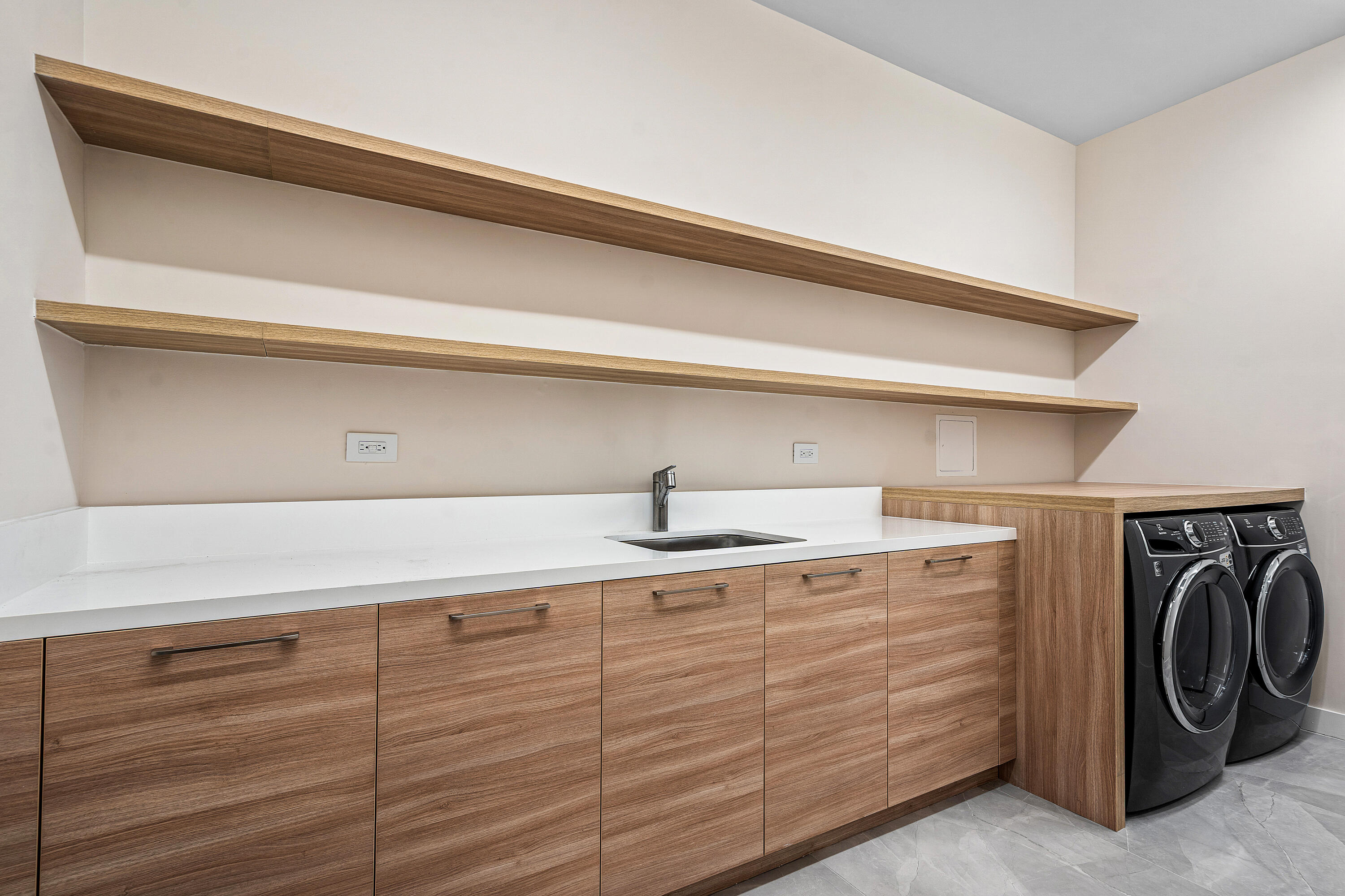 220 SE Mizner Boulevard Ph920