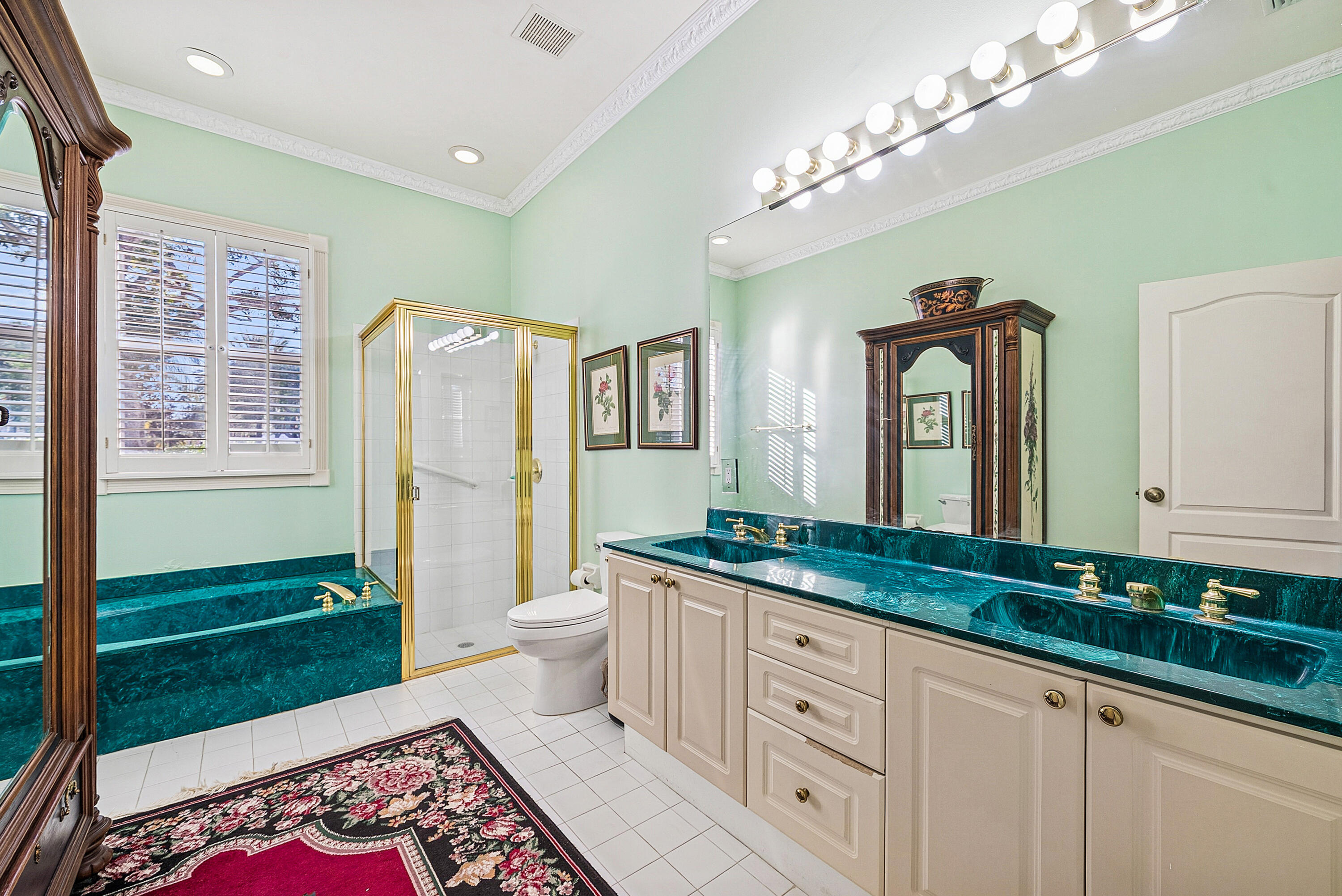 4007 NW 58th Place