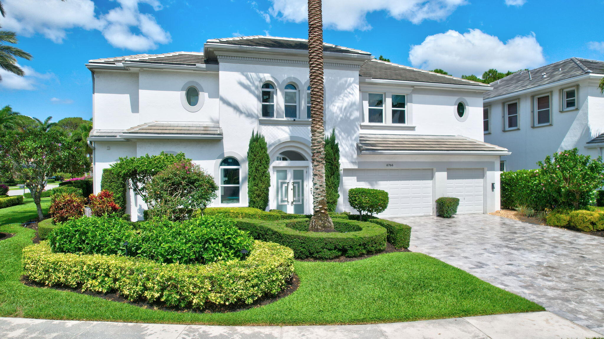 6766 Royal Orchid Circle