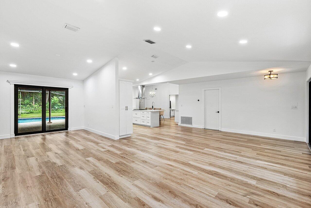 2425 NW 36th Street