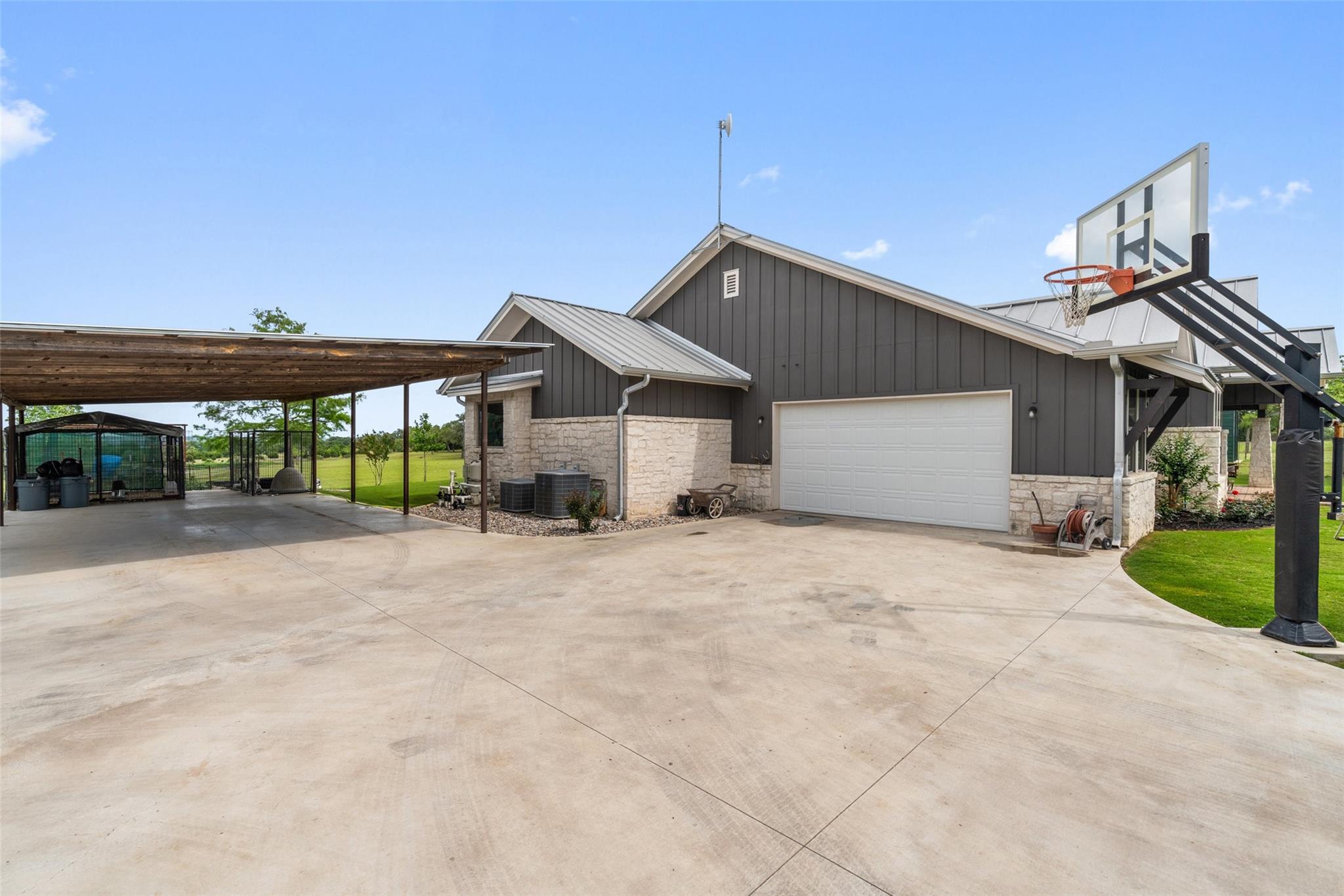 420 Elder Hill RD # B