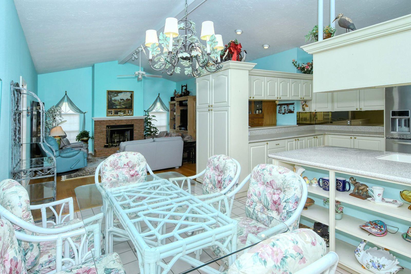 7812 BROADMOOR PINES BOULEVARD