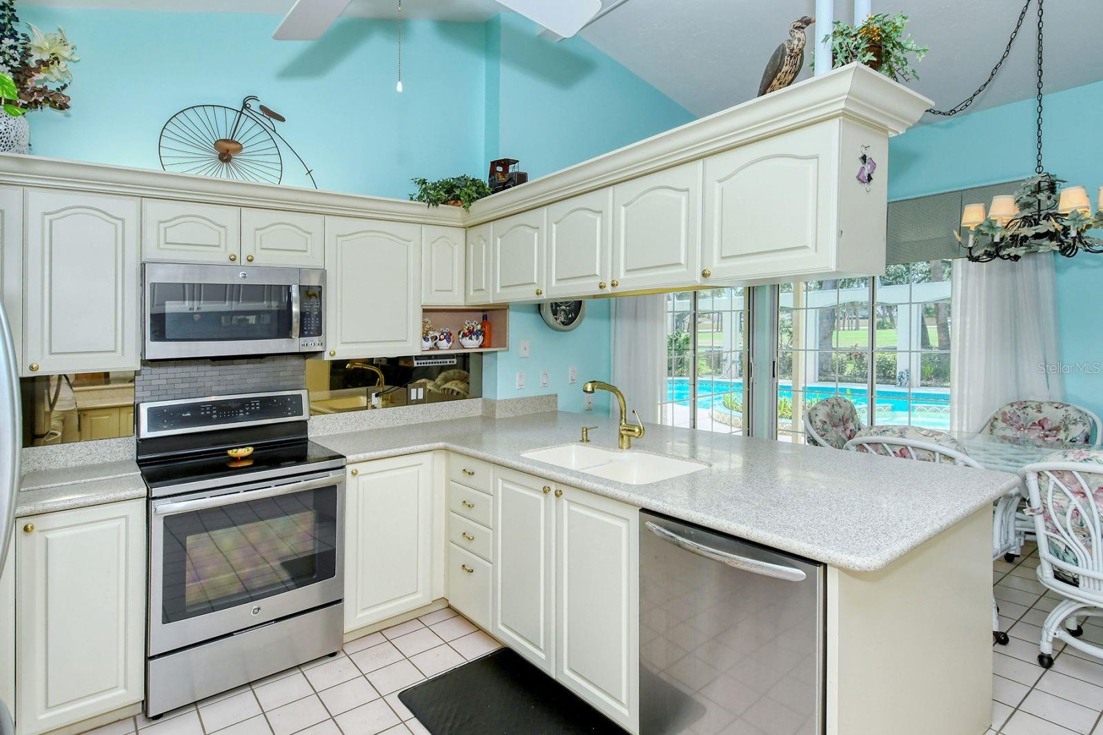 7812 BROADMOOR PINES BOULEVARD