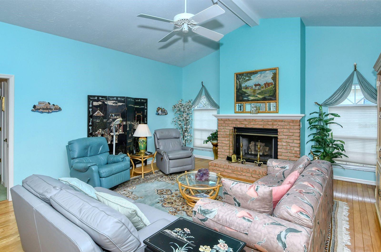 7812 BROADMOOR PINES BOULEVARD