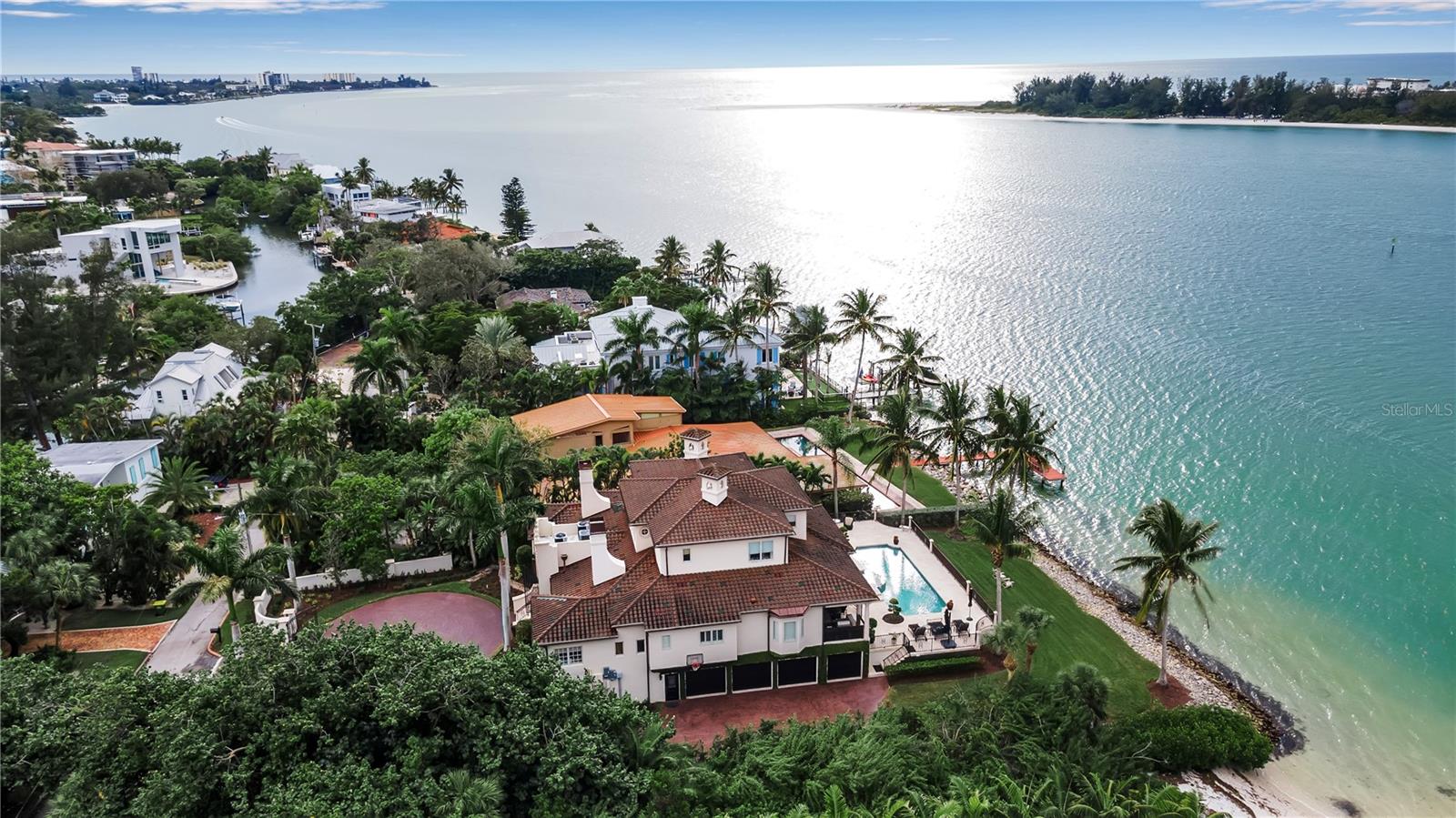 3500 BAYOU LOUISE LN