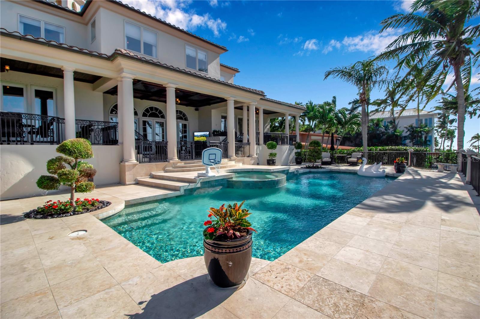 3500 BAYOU LOUISE LN