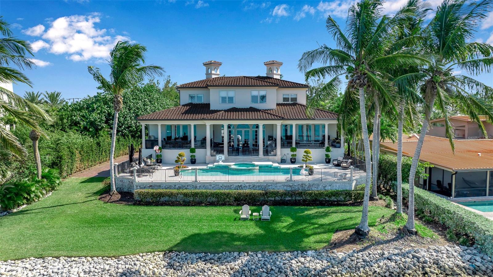 3500 BAYOU LOUISE LN